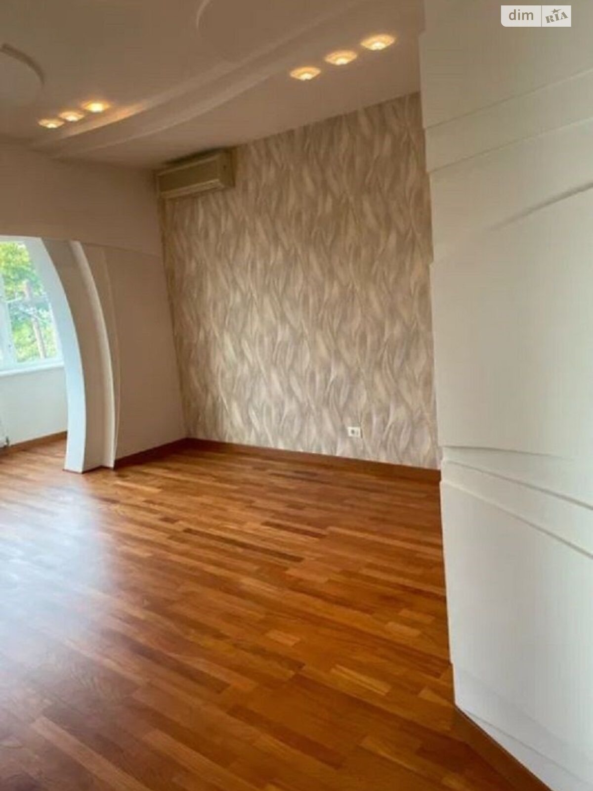двухэтажный дом с гаражом, 200 кв. м, кирпич. Продажа в Одессе фото 1 двухэтажный дом с гаражом, 200 кв. м, кирпич. Продажа в Одессе фото 1