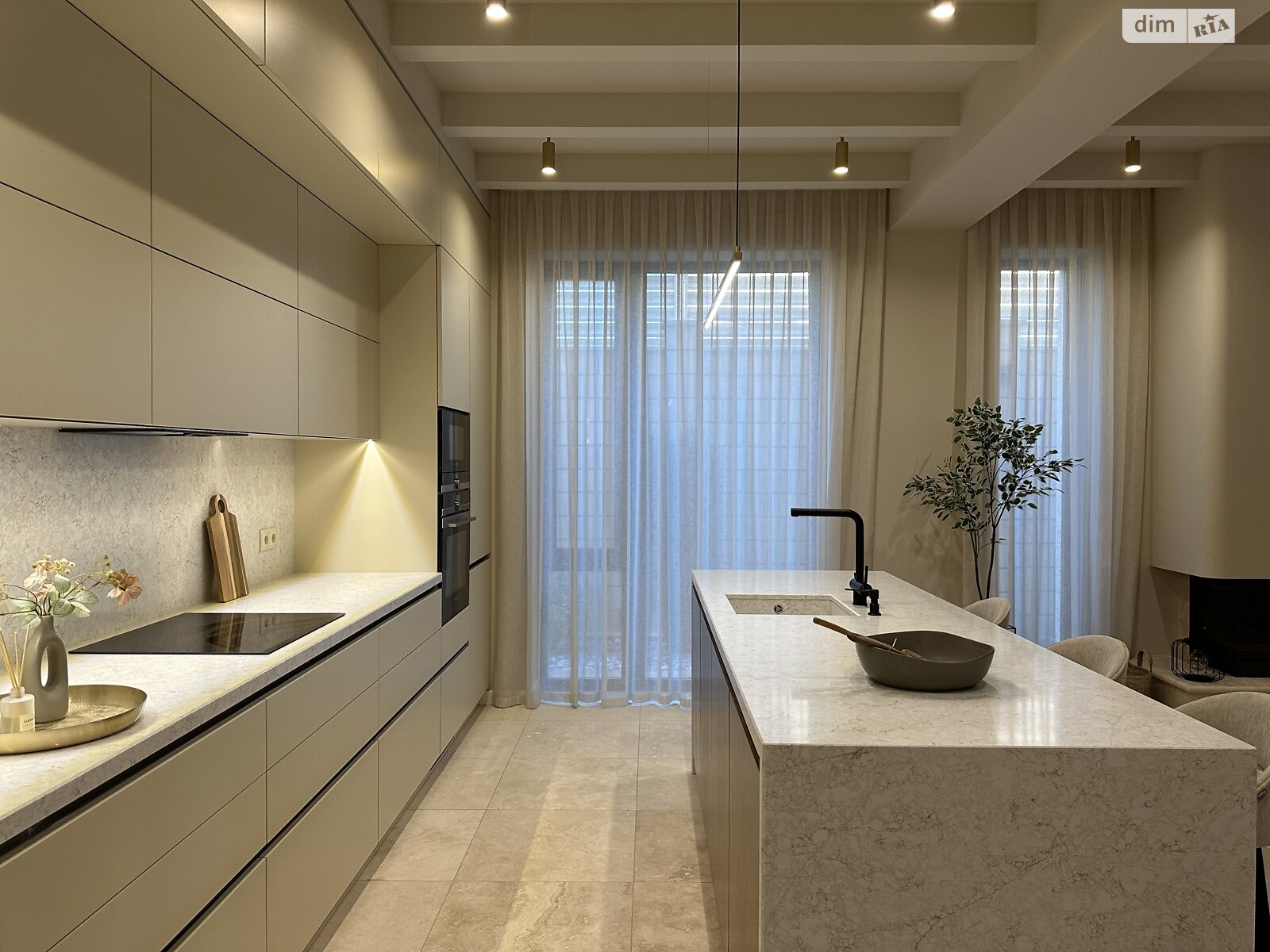 двухэтажный дом, 200 кв. м, кирпич. Продажа в Одессе фото 1