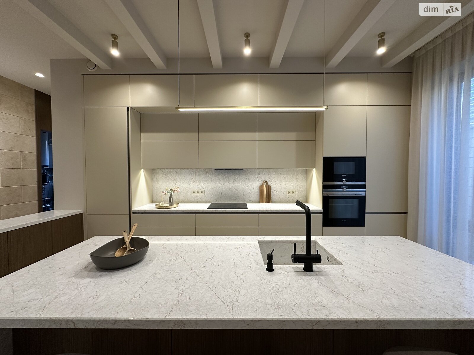 двухэтажный дом, 200 кв. м, кирпич. Продажа в Одессе фото 1