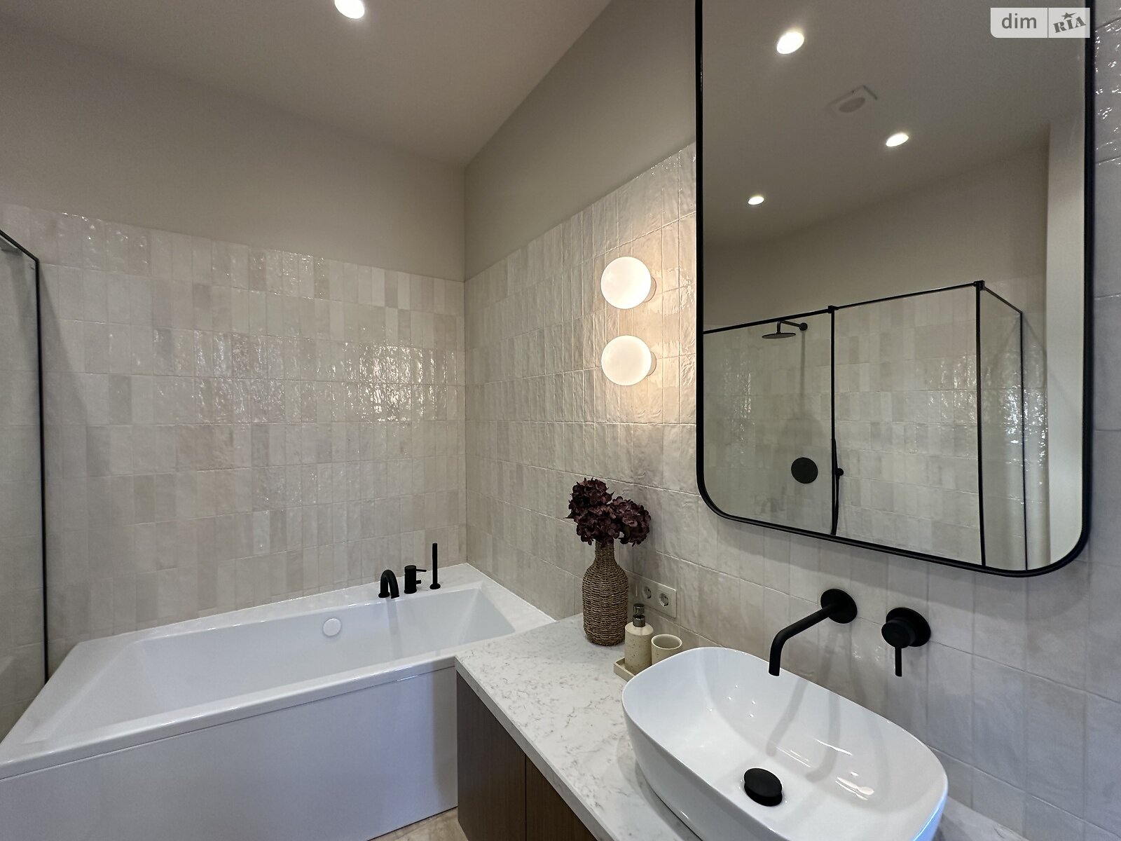 двухэтажный дом, 200 кв. м, кирпич. Продажа в Одессе фото 1