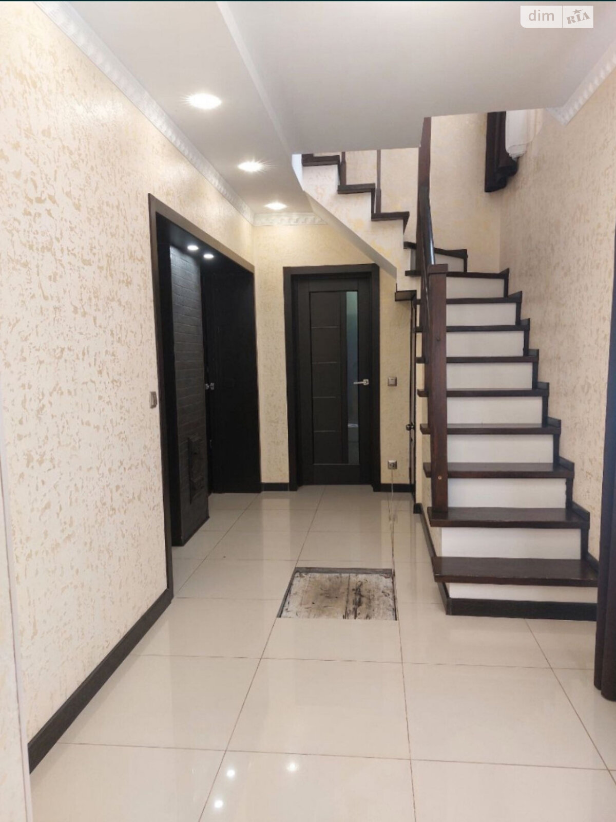 двухэтажный дом, 107 кв. м, ракушечник (ракушняк). Продажа в Одессе фото 1 двухэтажный дом, 107 кв. м, ракушечник (ракушняк). Продажа в Одессе фото 1
