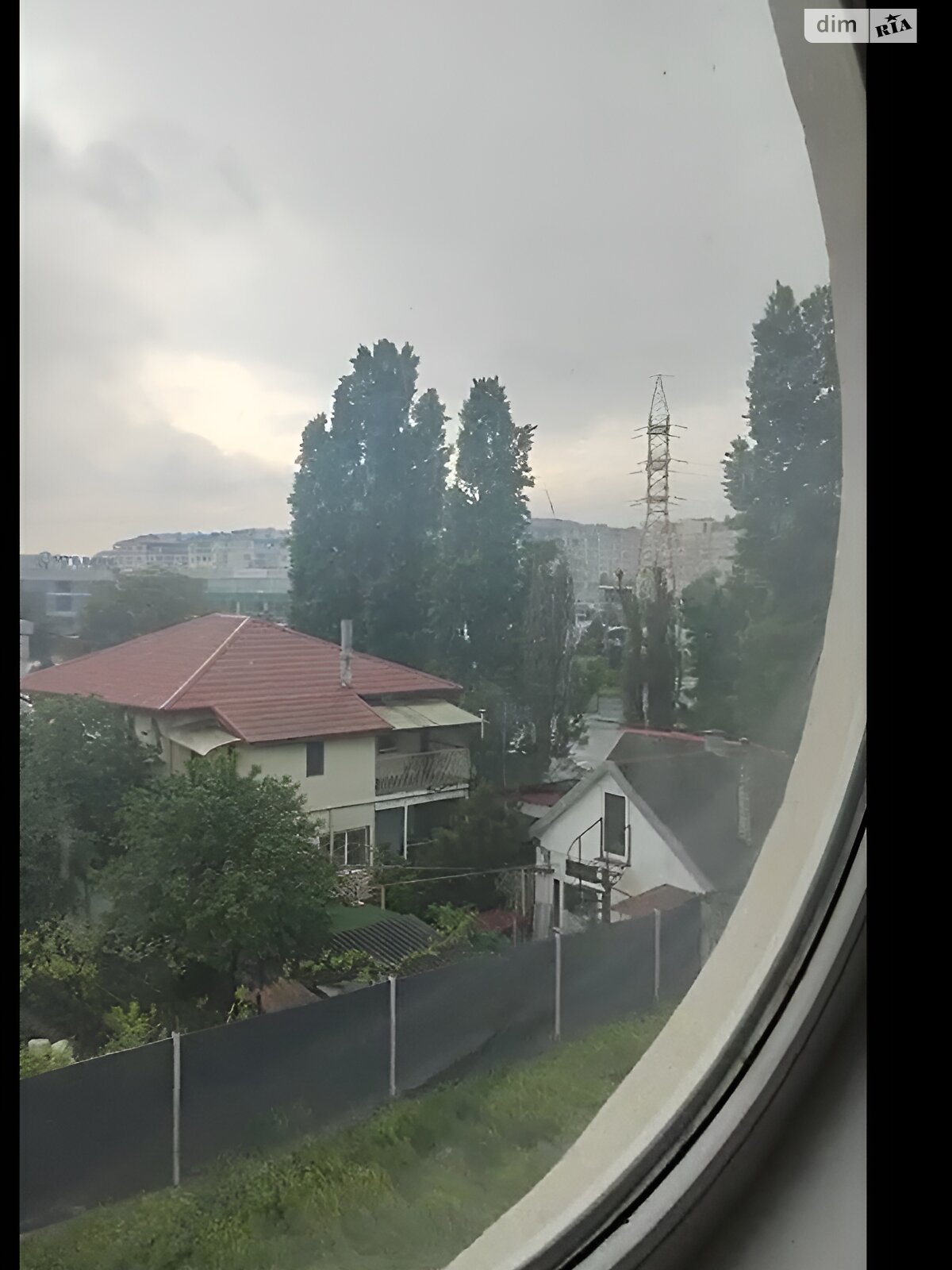 трехэтажный дом с верандой, 320 кв. м, кирпич. Продажа в Одессе фото 1 трехэтажный дом с верандой, 320 кв. м, кирпич. Продажа в Одессе фото 1