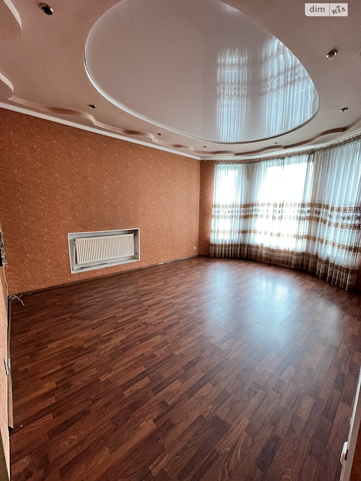трехэтажный дом с верандой, 320 кв. м, кирпич. Продажа в Одессе фото 1 трехэтажный дом с верандой, 320 кв. м, кирпич. Продажа в Одессе фото 1