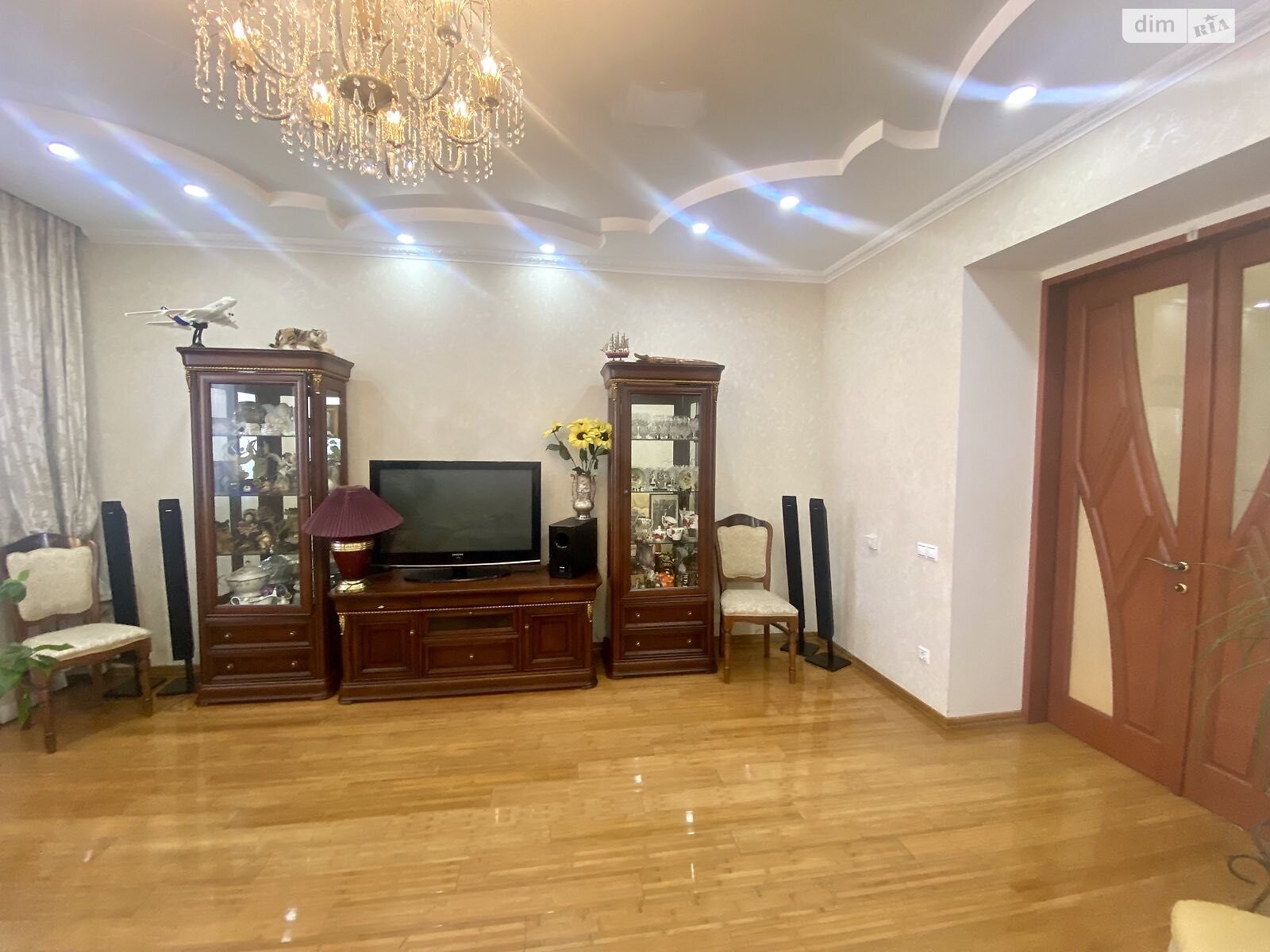 двухэтажный дом с мебелью, 197 кв. м, кирпич. Продажа в Одессе район Хаджибейский фото 1