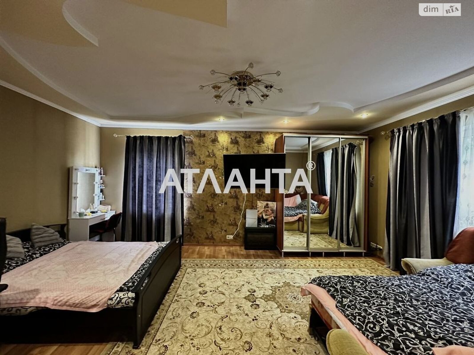 трехэтажный дом, 155 кв. м, ракушечник (ракушняк). Продажа в Одессе район Хаджибейский фото 1