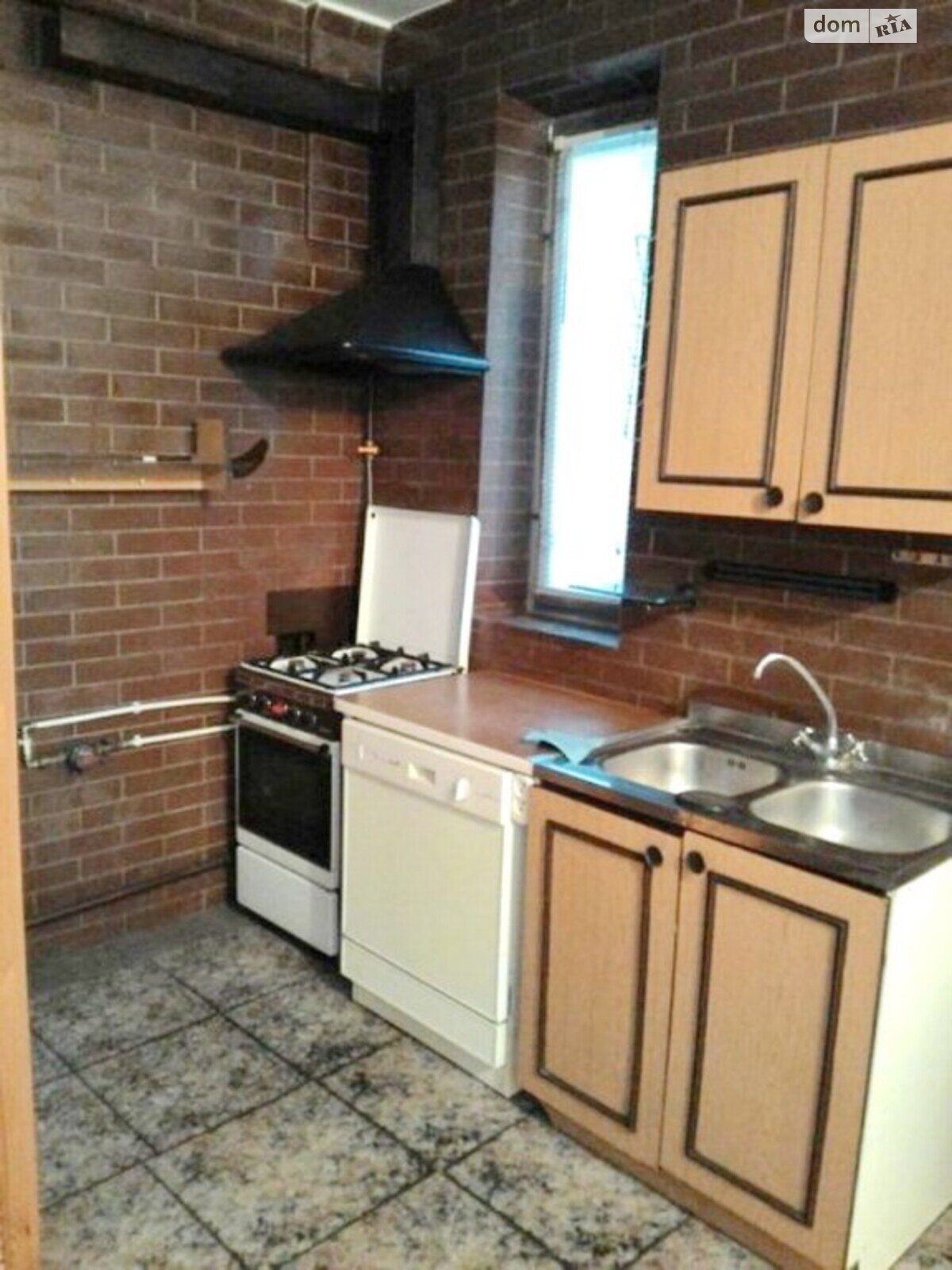 триповерховий будинок з гаражем, 145 кв. м, ракушняк. Продаж в Одесі, район undefined фото 1 триповерховий будинок з гаражем, 145 кв. м, ракушняк. Продаж в Одесі, район undefined фото 1