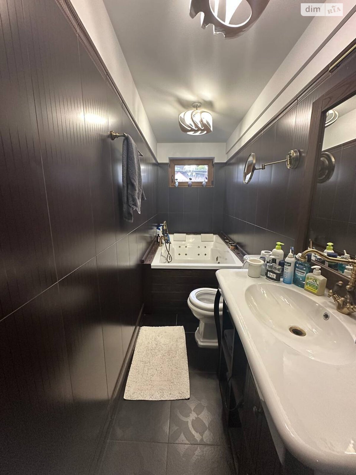 двоповерховий будинок з гаражем, 252.1 кв. м, цегла. Продаж у Одесі фото 1 двоповерховий будинок з гаражем, 252.1 кв. м, цегла. Продаж у Одесі фото 1
