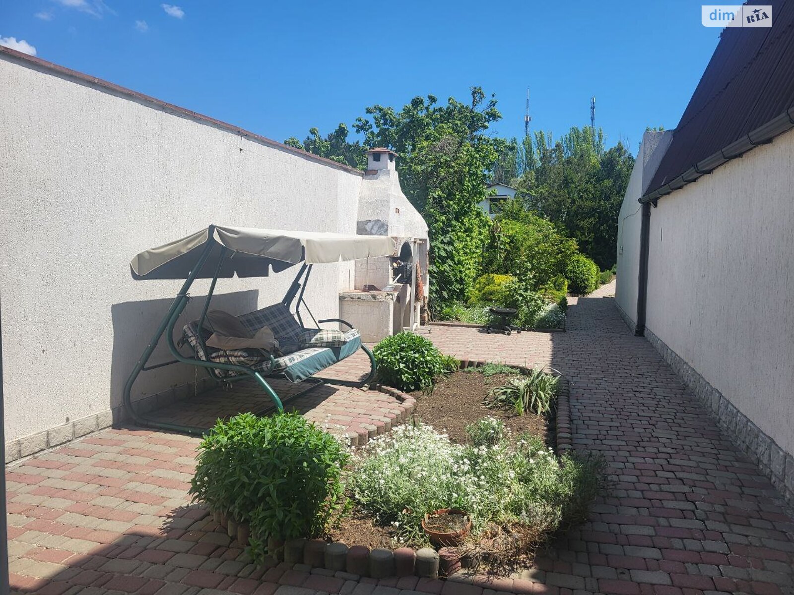 триповерховий будинок, 250 кв. м, цегла. Продаж у Одесі фото 1 триповерховий будинок, 250 кв. м, цегла. Продаж у Одесі фото 1