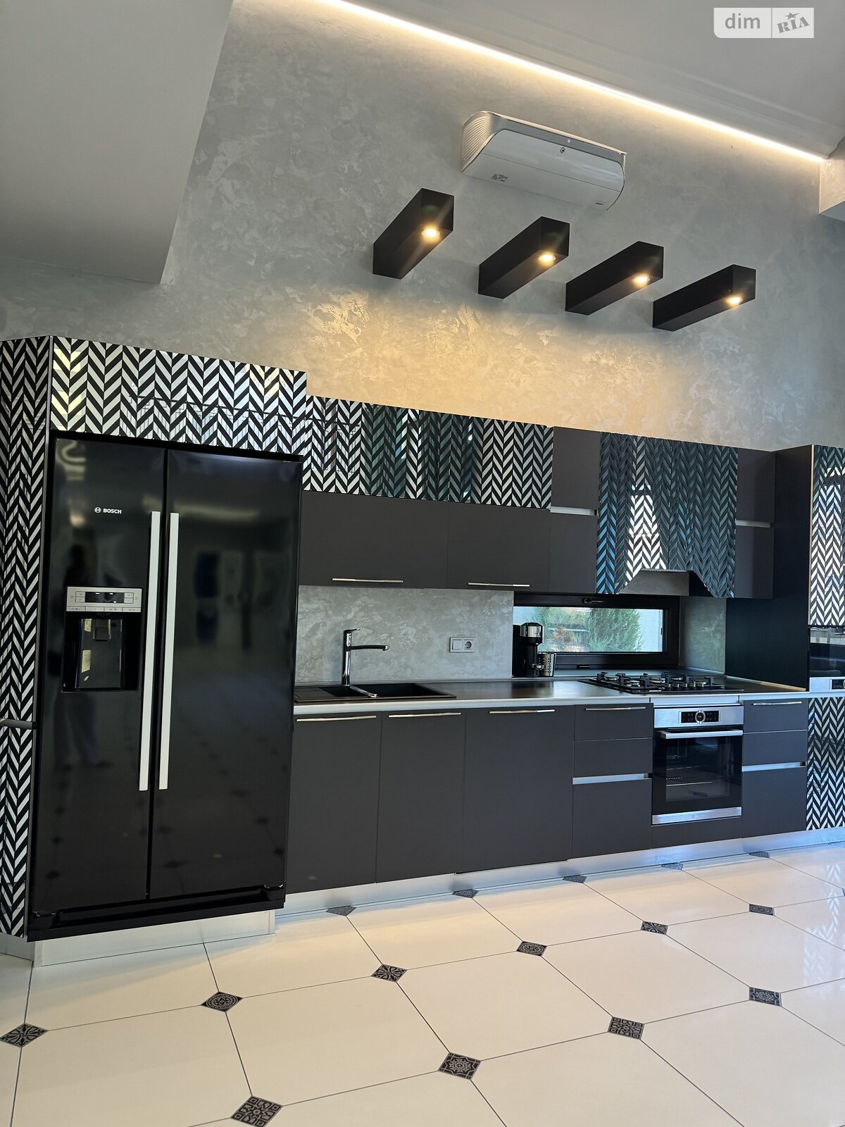 двоповерховий будинок, 5 кв. м, цегла. Продаж у Одесі фото 1 двоповерховий будинок, 5 кв. м, цегла. Продаж у Одесі фото 1