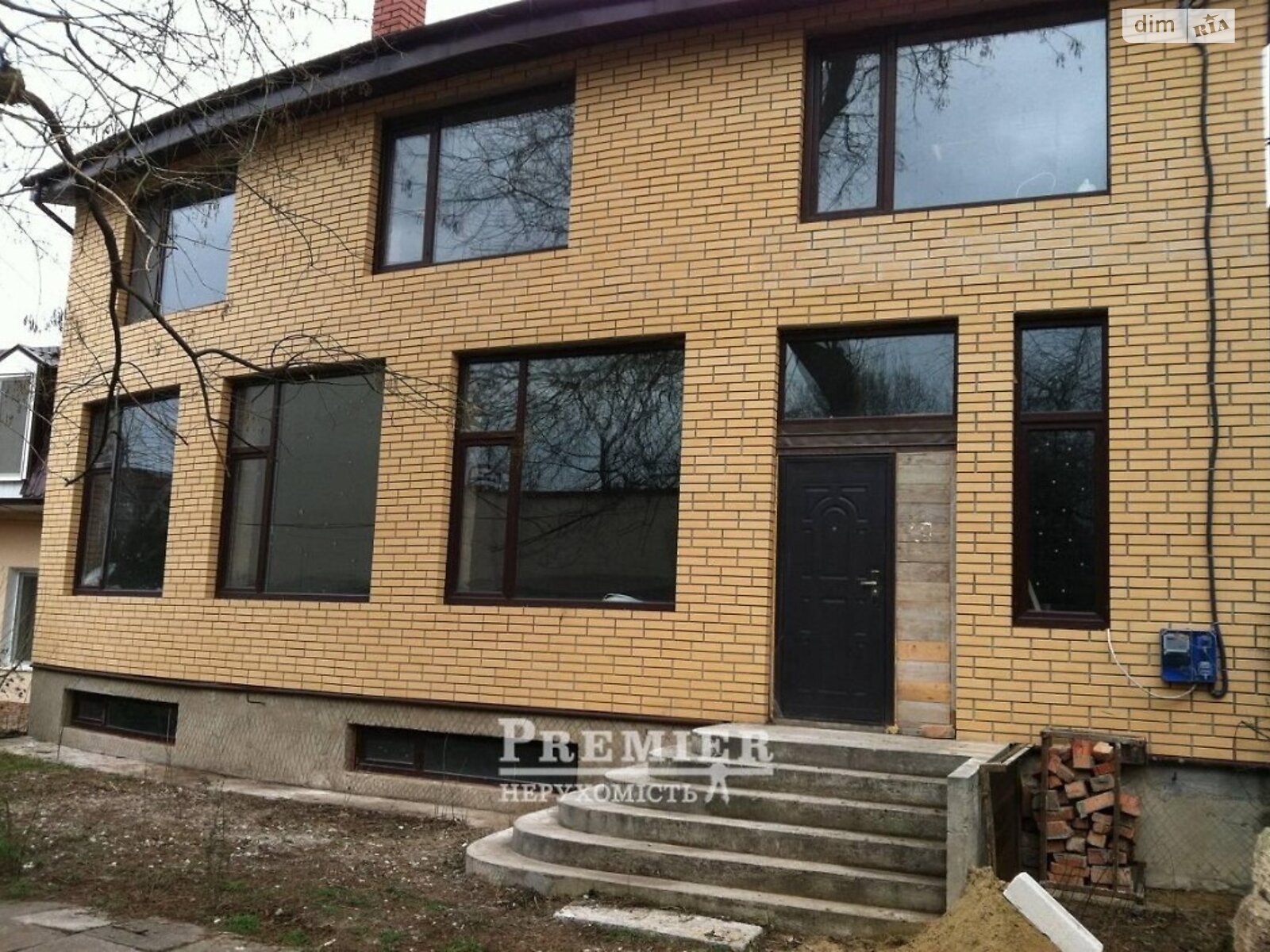 трехэтажный дом, 300 кв. м, ракушечник (ракушняк). Продажа в Одессе район Отрада фото 1