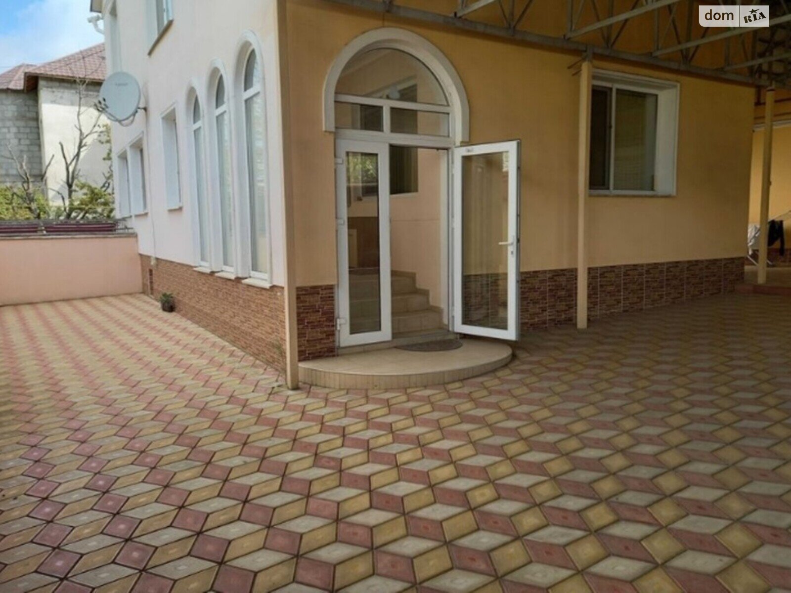 двухэтажный дом веранда, 310 кв. м, кирпич. Продажа в Одессе район Овидиопольский фото 1