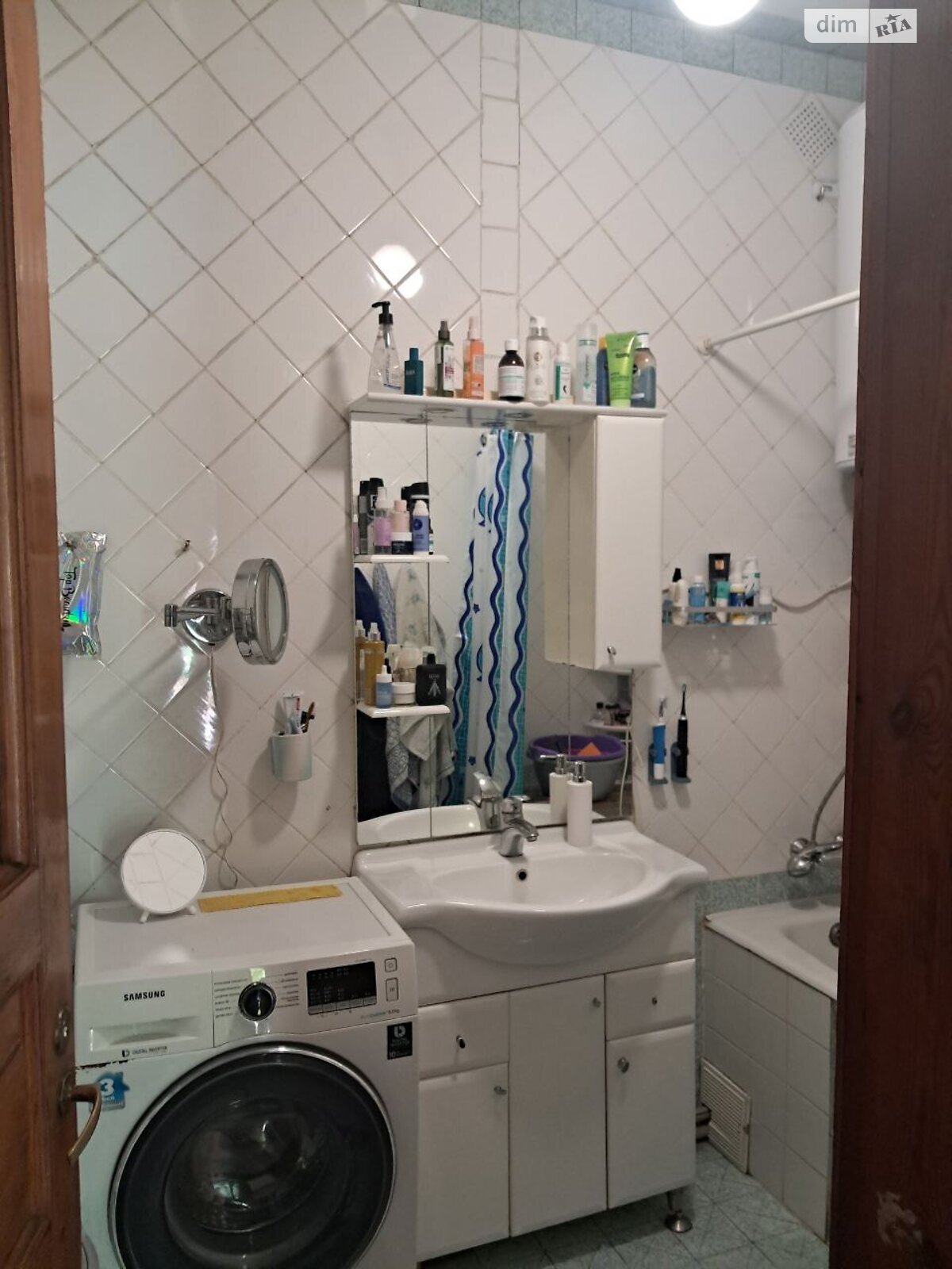 триповерховий будинок з гаражем, 228 кв. м, ракушняк. Продаж в Одесі, район Пересипський фото 1