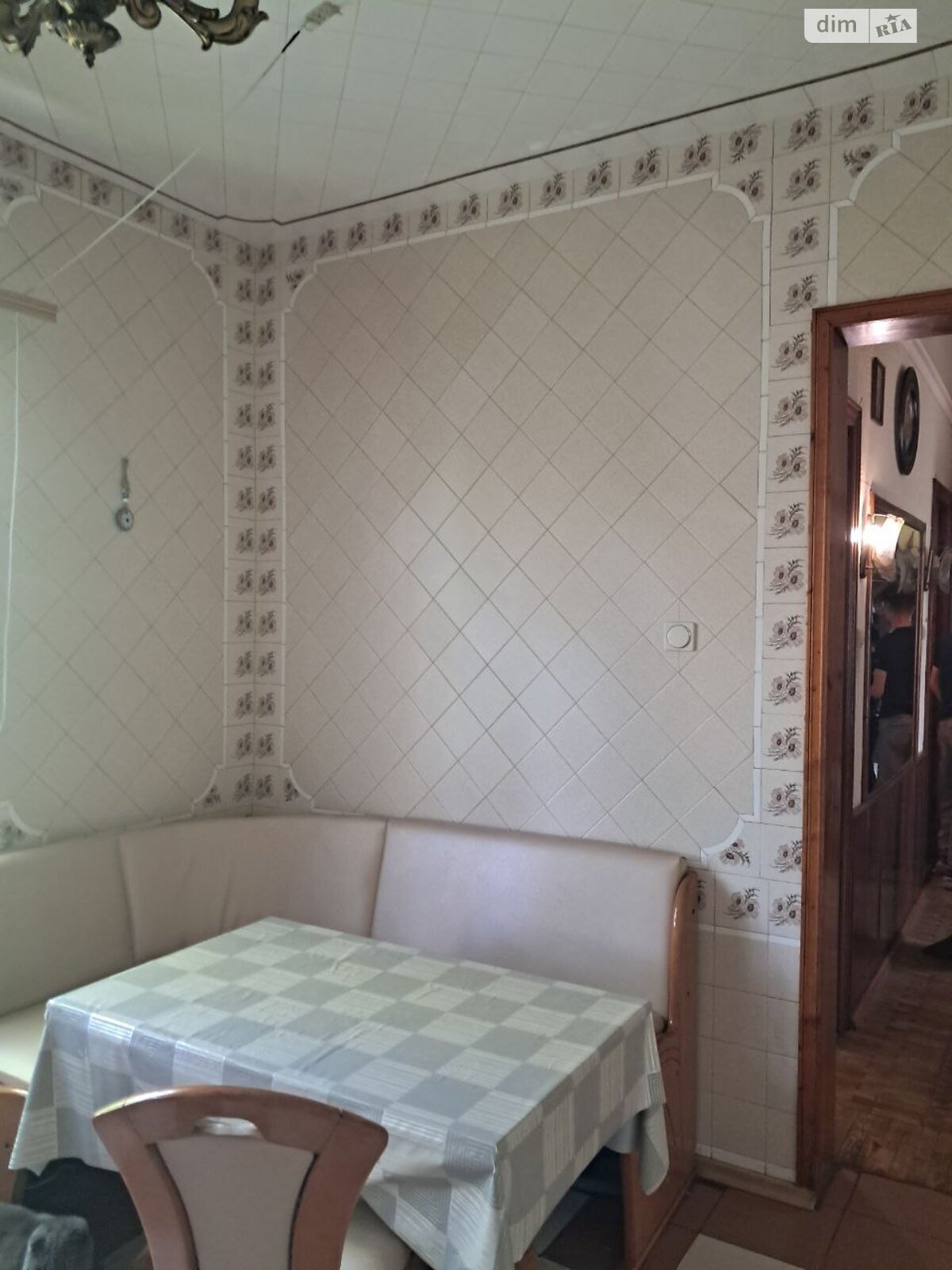 триповерховий будинок з гаражем, 228 кв. м, ракушняк. Продаж в Одесі, район Пересипський фото 1