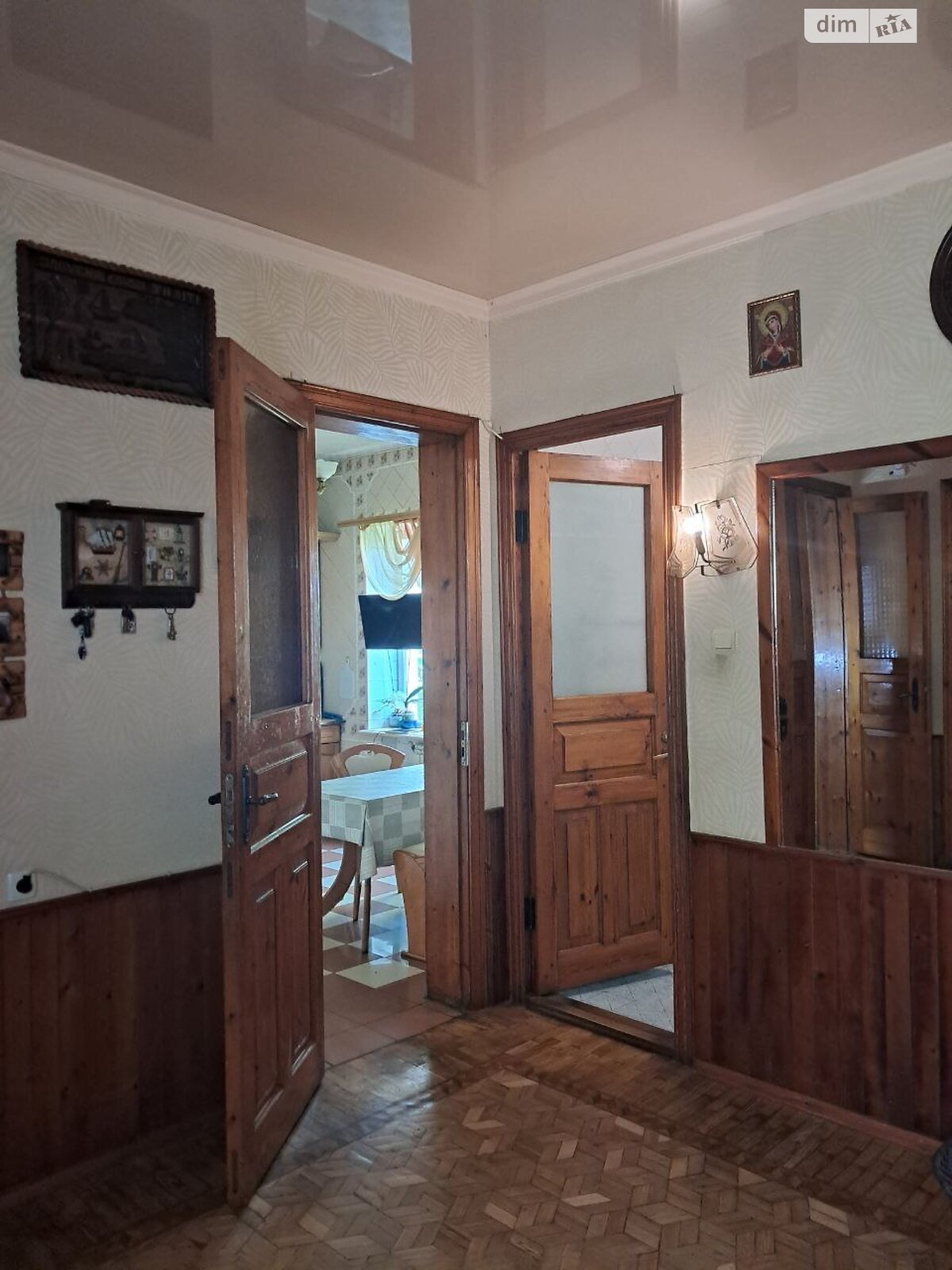 триповерховий будинок з гаражем, 228 кв. м, ракушняк. Продаж в Одесі, район Пересипський фото 1