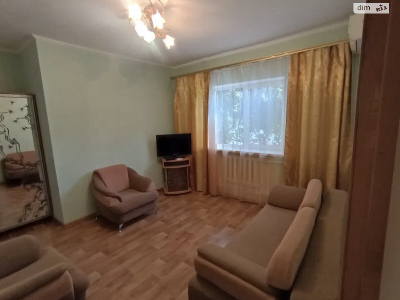 одноповерховий будинок з гаражем, 100 кв. м, цегла. Продаж в Одесі, район Пересипський фото 1 одноповерховий будинок з гаражем, 100 кв. м, цегла. Продаж в Одесі, район Пересипський фото 1