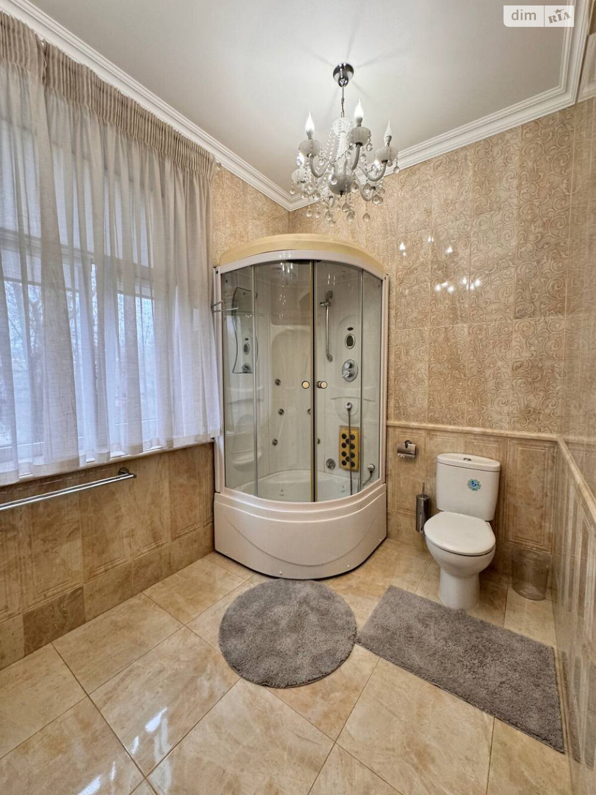трехэтажный дом, 380 кв. м, ракушечник (ракушняк). Продажа в Одессе район Пересыпский фото 1 трехэтажный дом, 380 кв. м, ракушечник (ракушняк). Продажа в Одессе район Пересыпский фото 1