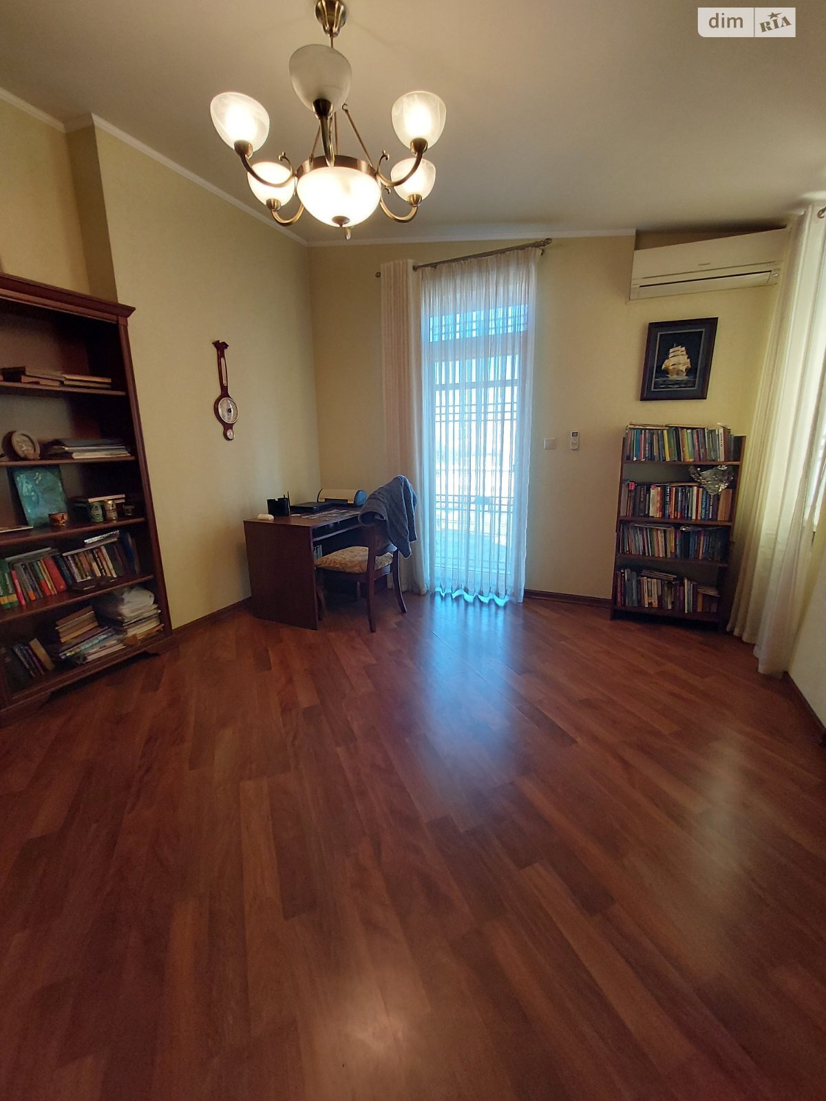 двухэтажный дом с отоплением, 100 кв. м, кирпич. Продажа в Одессе район Пересыпский фото 1 двухэтажный дом с отоплением, 100 кв. м, кирпич. Продажа в Одессе район Пересыпский фото 1