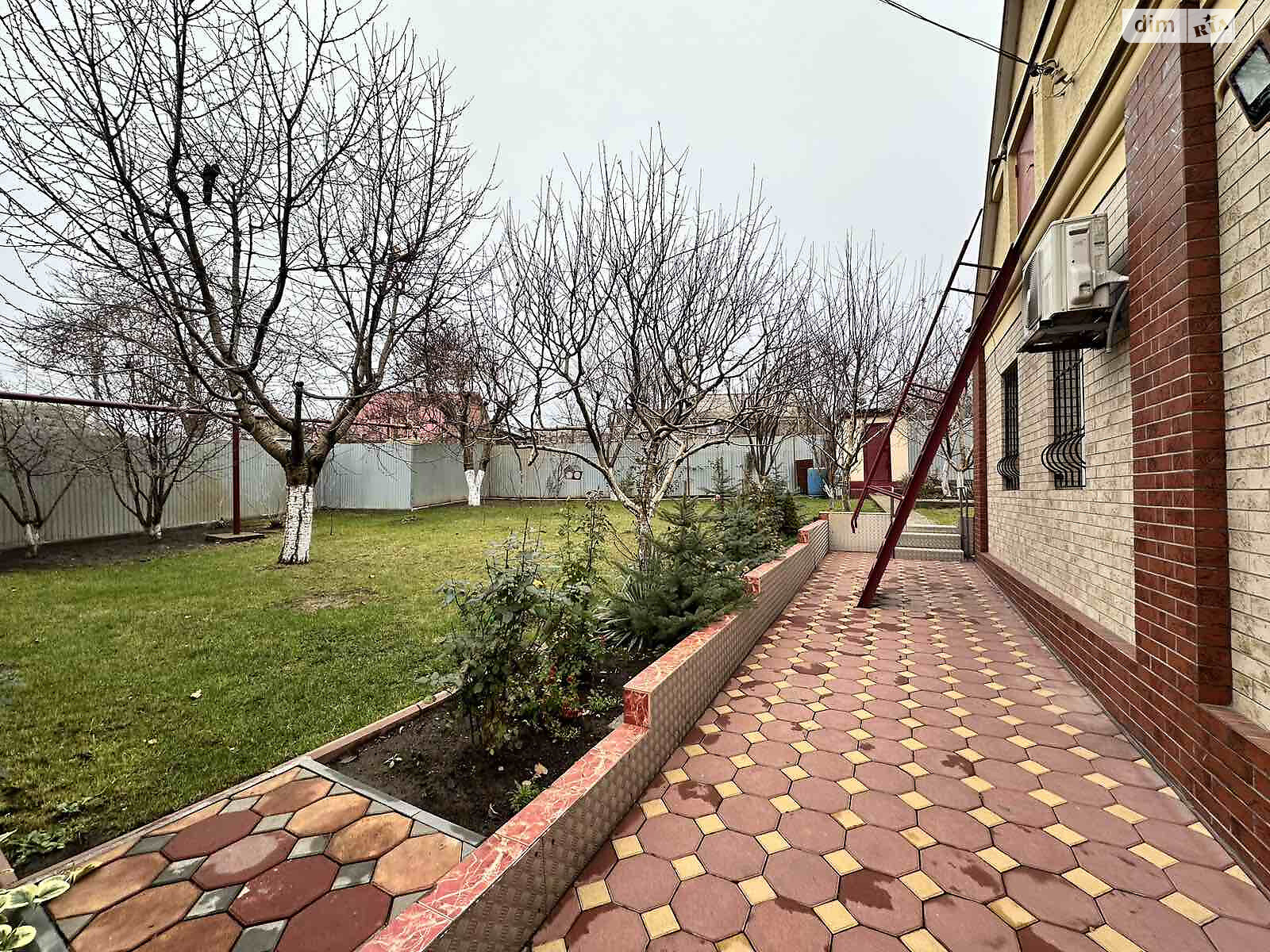 одноэтажный дом с гаражом, 110.1 кв. м, кирпич. Продажа в Одессе район Пересыпский фото 1 одноэтажный дом с гаражом, 110.1 кв. м, кирпич. Продажа в Одессе район Пересыпский фото 1