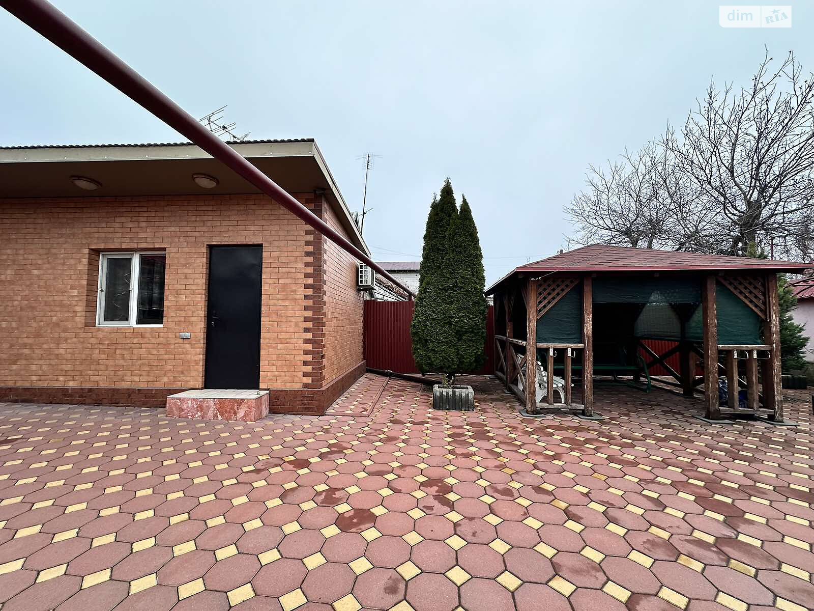 одноэтажный дом с гаражом, 110.1 кв. м, кирпич. Продажа в Одессе район Пересыпский фото 1 одноэтажный дом с гаражом, 110.1 кв. м, кирпич. Продажа в Одессе район Пересыпский фото 1