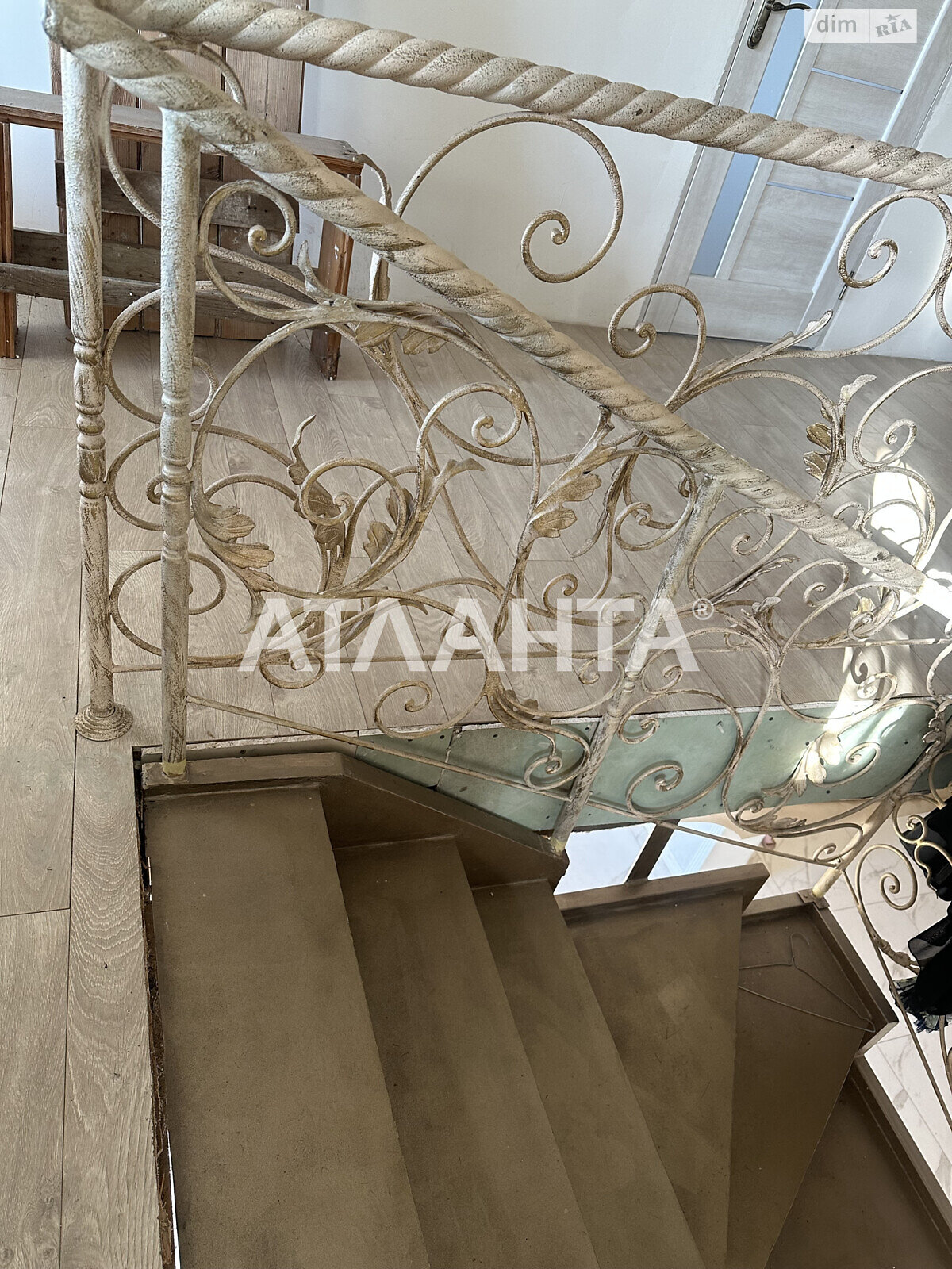 двухэтажный дом, 230 кв. м, ракушечник (ракушняк). Продажа в Одессе район Пересыпский фото 1