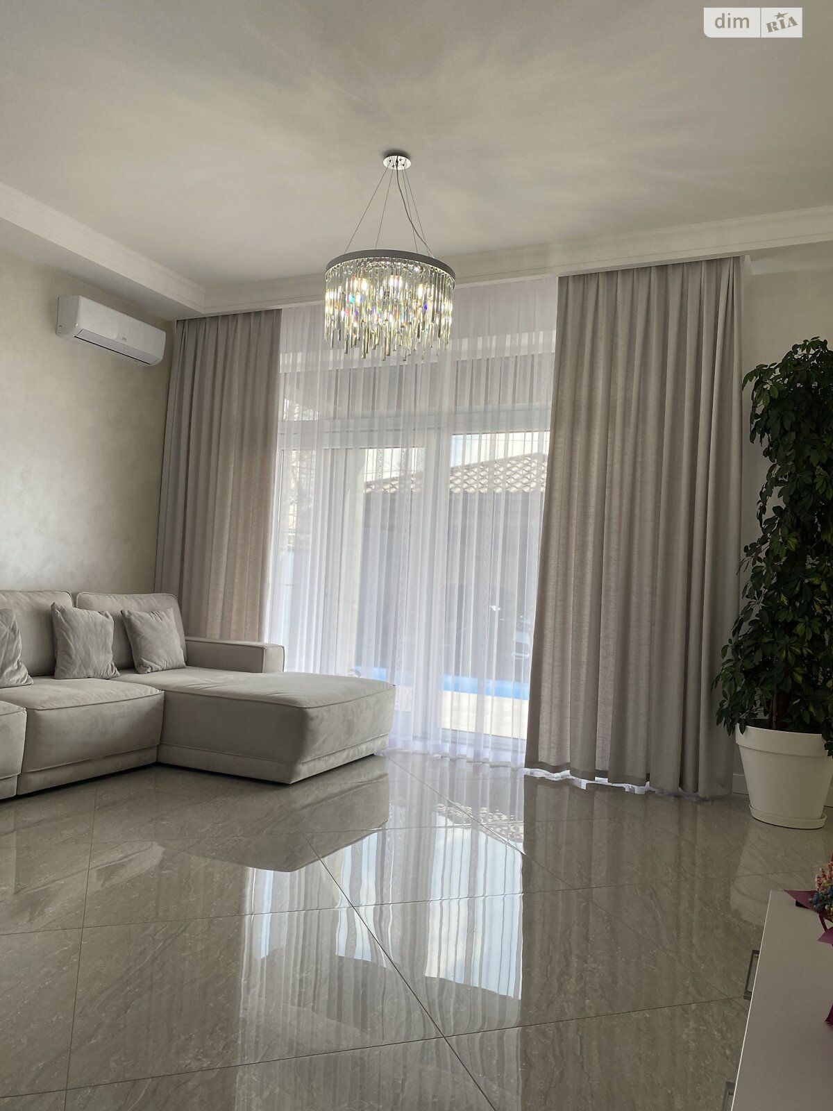 двоповерховий будинок, 225.3 кв. м, цегла. Продаж у Одесі фото 1 двоповерховий будинок, 225.3 кв. м, цегла. Продаж у Одесі фото 1