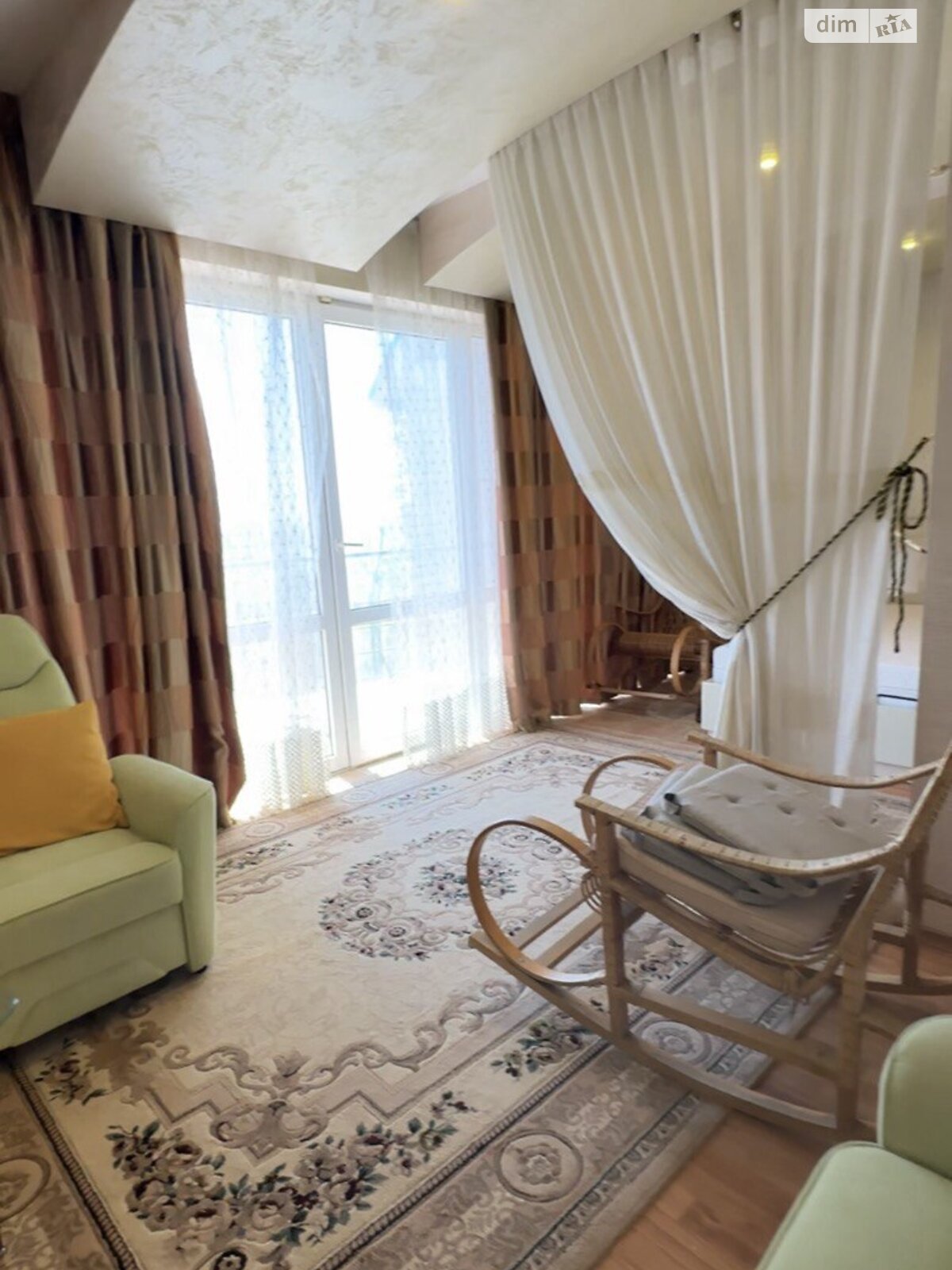триповерховий будинок з опаленням, 210 кв. м, цегла. Продаж у Одесі фото 1 триповерховий будинок з опаленням, 210 кв. м, цегла. Продаж у Одесі фото 1