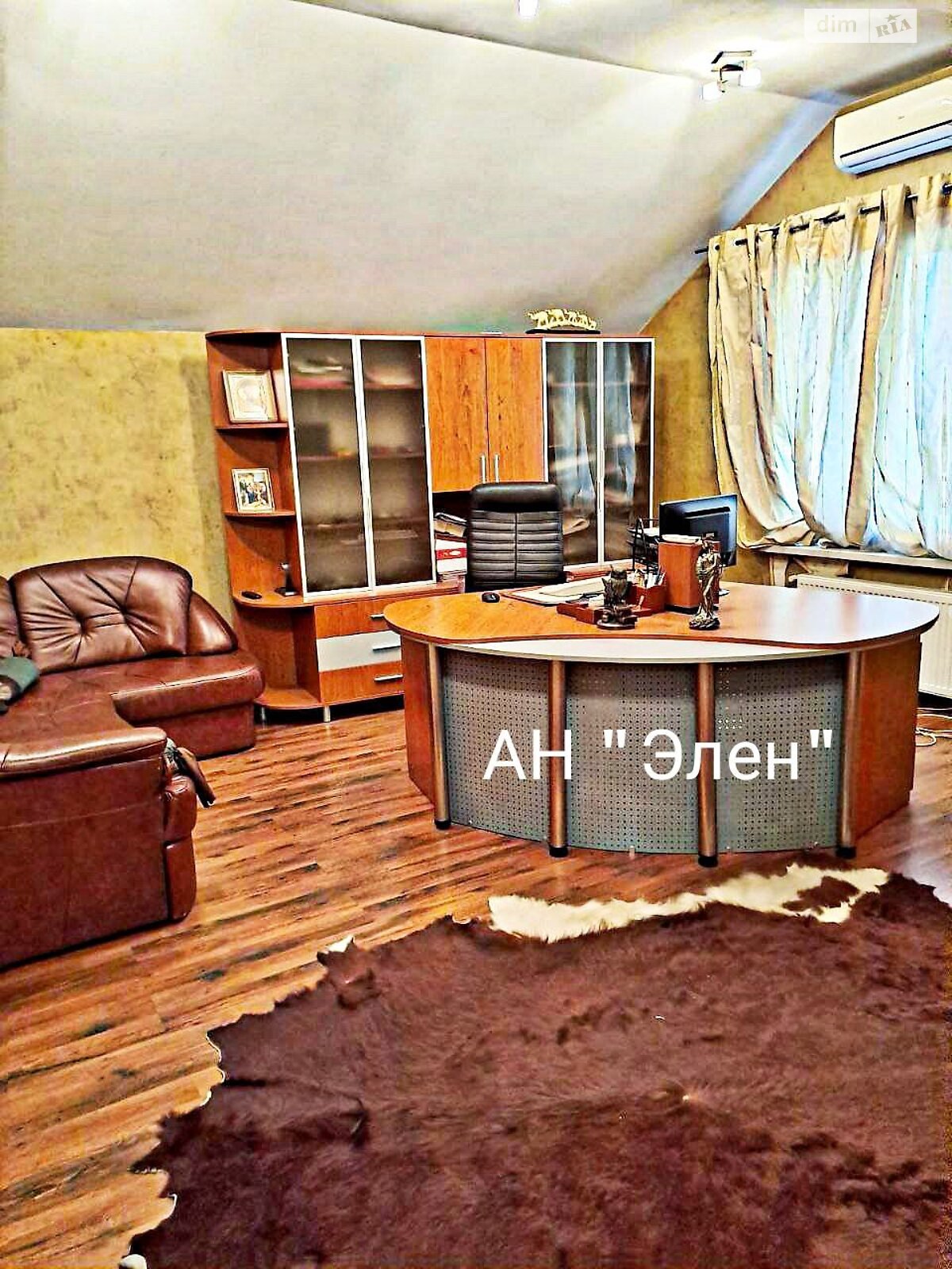 трехэтажный дом с гаражом, 523 кв. м, кирпич. Продажа в Одессе район Поселок Котовского фото 1 трехэтажный дом с гаражом, 523 кв. м, кирпич. Продажа в Одессе район Поселок Котовского фото 1
