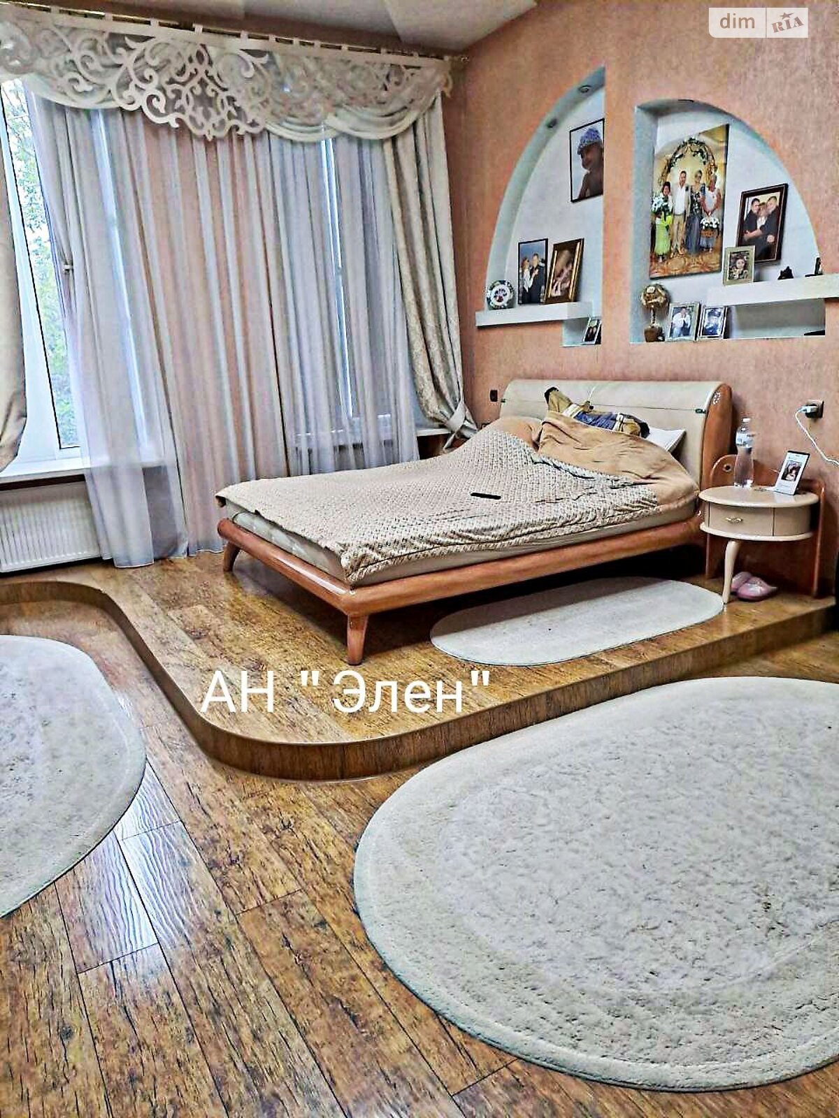 трехэтажный дом с гаражом, 523 кв. м, кирпич. Продажа в Одессе район Поселок Котовского фото 1 трехэтажный дом с гаражом, 523 кв. м, кирпич. Продажа в Одессе район Поселок Котовского фото 1