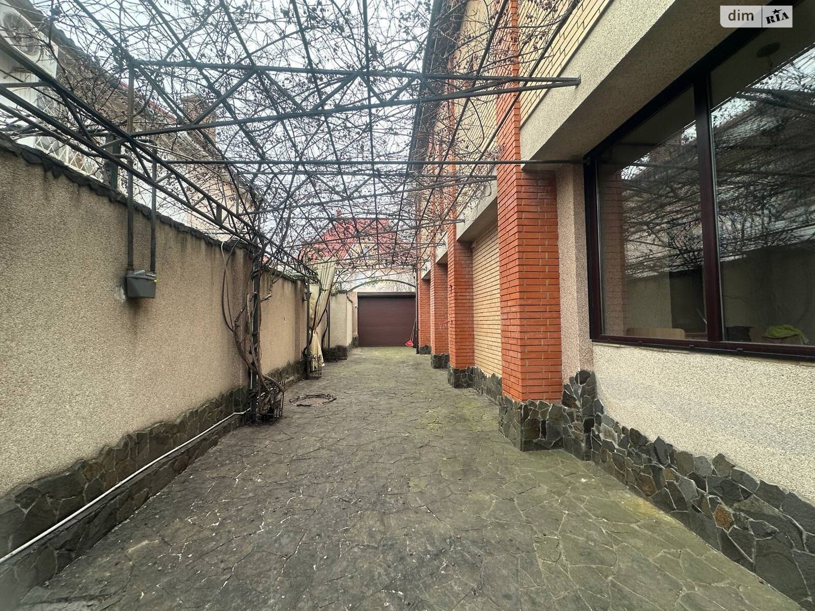 двухэтажный дом с верандой, 292.2 кв. м, кирпич. Продажа в Одессе район Поселок Котовского фото 1