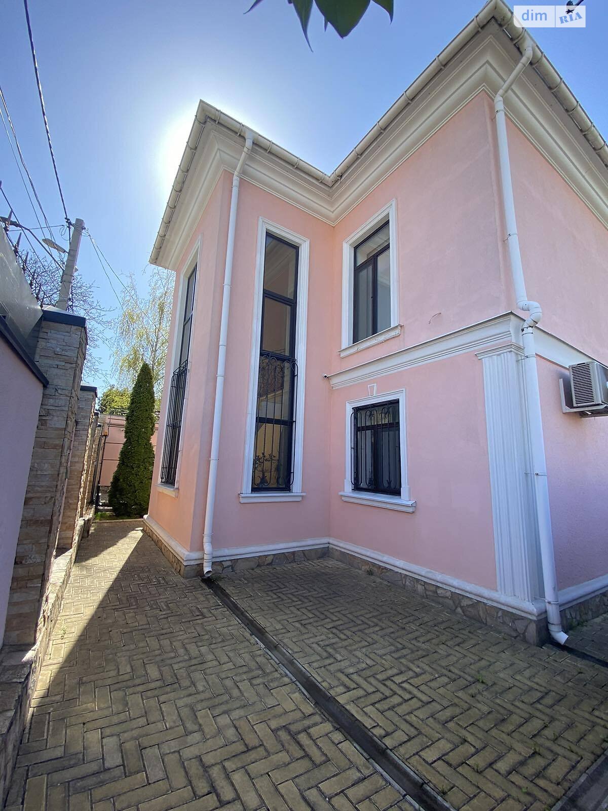 двухэтажный дом с ремонтом, 175 кв. м, кирпич. Продажа в Одессе район Поселок Котовского фото 1 двухэтажный дом с ремонтом, 175 кв. м, кирпич. Продажа в Одессе район Поселок Котовского фото 1