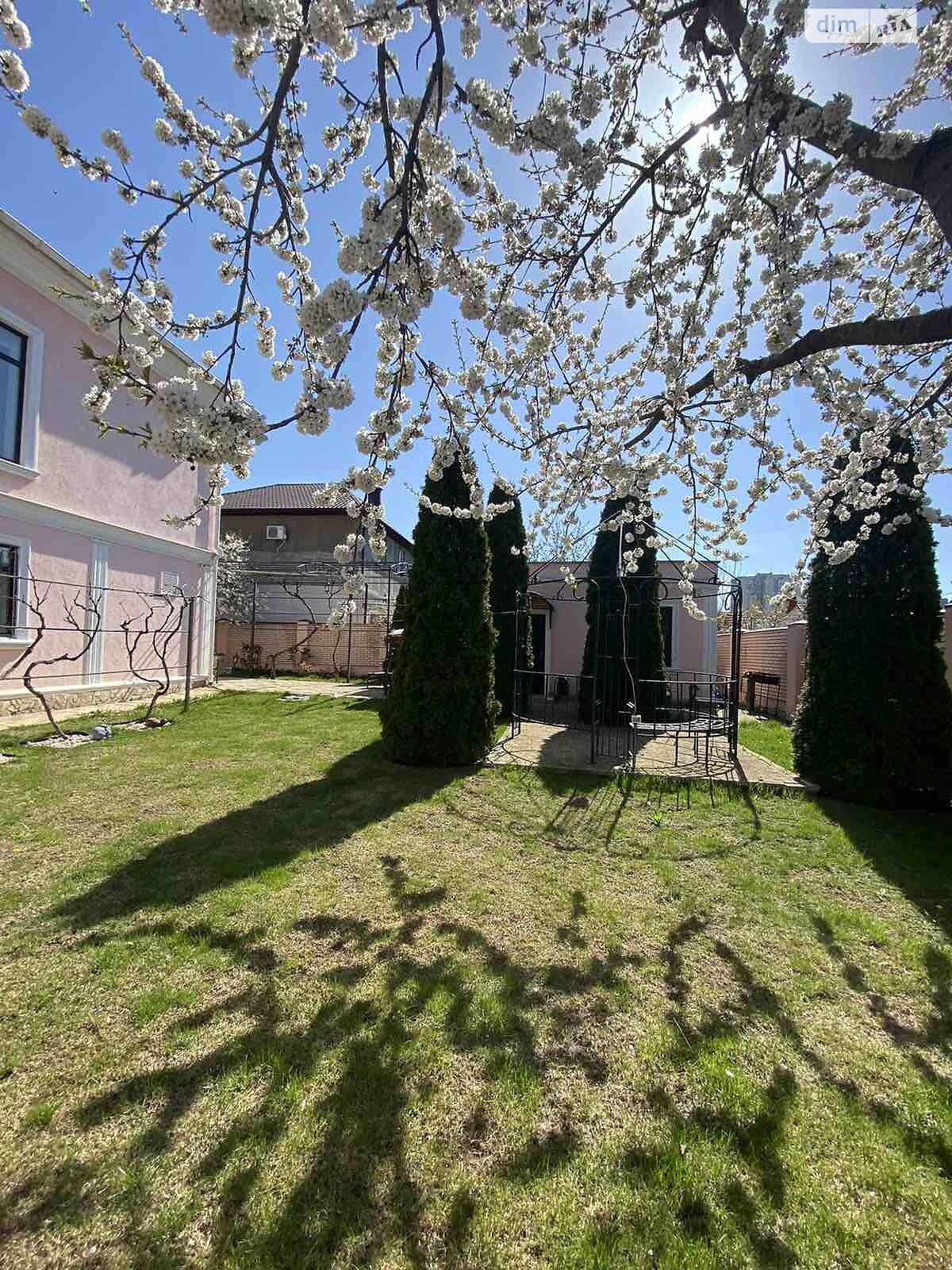 двухэтажный дом с ремонтом, 175 кв. м, кирпич. Продажа в Одессе район Поселок Котовского фото 1 двухэтажный дом с ремонтом, 175 кв. м, кирпич. Продажа в Одессе район Поселок Котовского фото 1