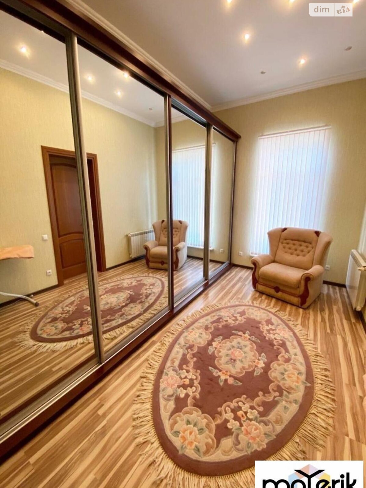 двухэтажный дом с гаражом, 171.2 кв. м, кирпич. Продажа в Одессе район Поселок Котовского фото 1 двухэтажный дом с гаражом, 171.2 кв. м, кирпич. Продажа в Одессе район Поселок Котовского фото 1