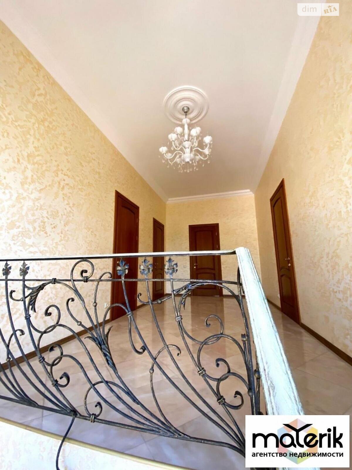 двухэтажный дом с гаражом, 171.2 кв. м, кирпич. Продажа в Одессе район Поселок Котовского фото 1 двухэтажный дом с гаражом, 171.2 кв. м, кирпич. Продажа в Одессе район Поселок Котовского фото 1