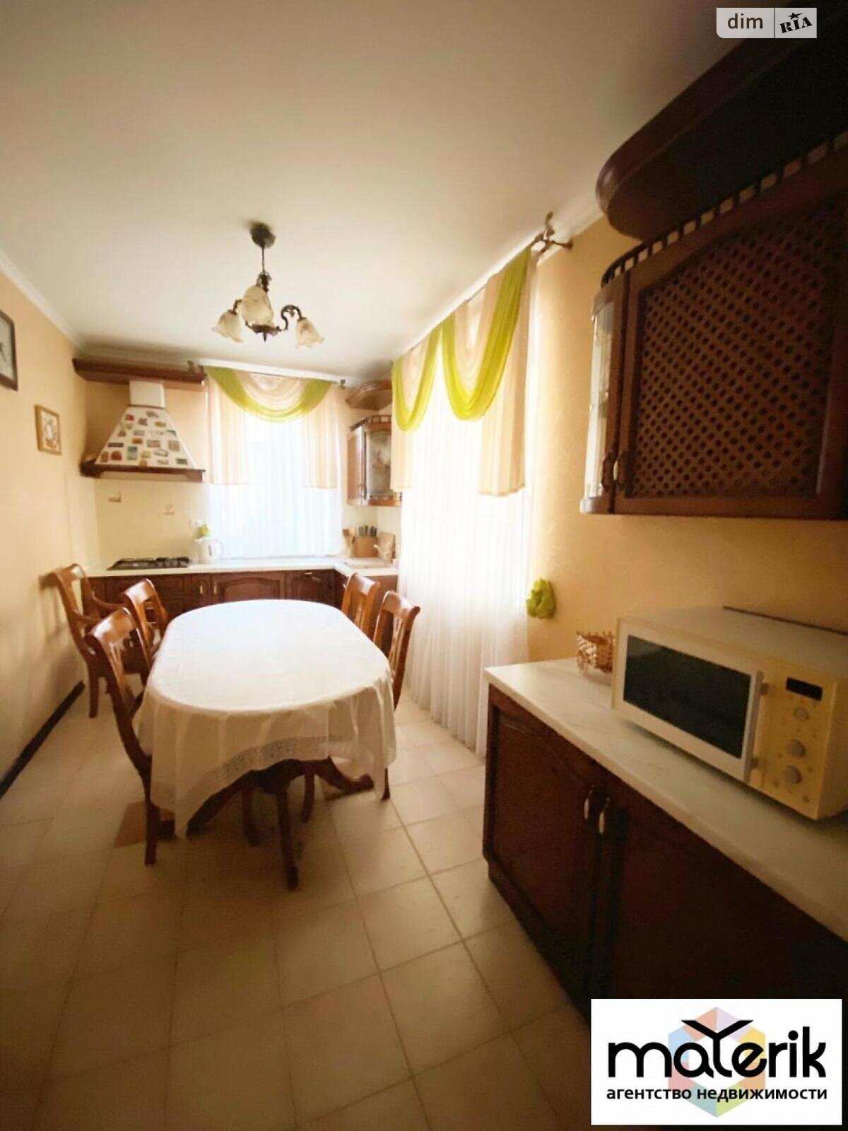 двухэтажный дом с гаражом, 171.2 кв. м, кирпич. Продажа в Одессе район Поселок Котовского фото 1 двухэтажный дом с гаражом, 171.2 кв. м, кирпич. Продажа в Одессе район Поселок Котовского фото 1