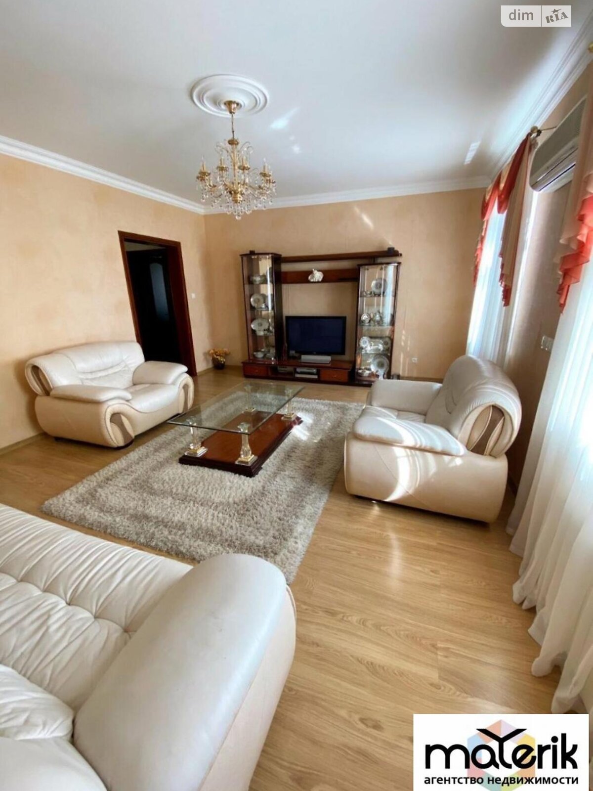 двухэтажный дом с гаражом, 171.2 кв. м, кирпич. Продажа в Одессе район Поселок Котовского фото 1 двухэтажный дом с гаражом, 171.2 кв. м, кирпич. Продажа в Одессе район Поселок Котовского фото 1