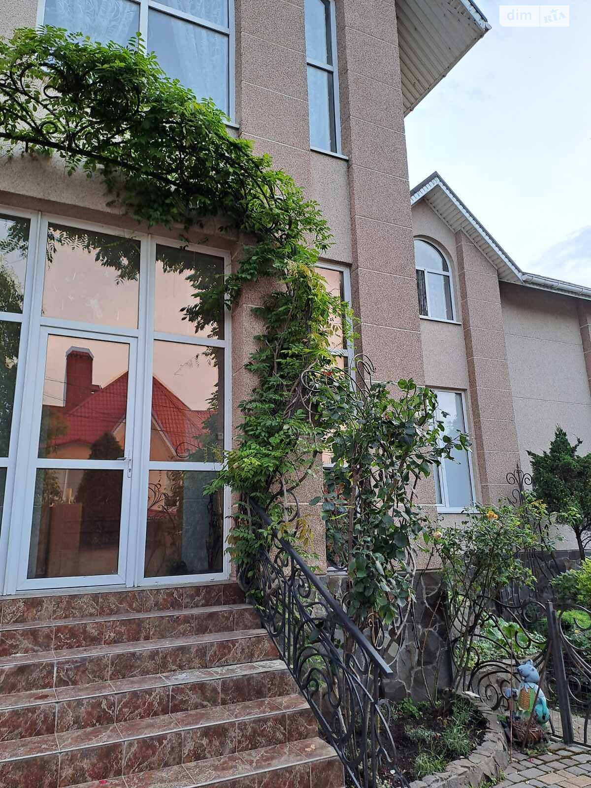 триповерховий будинок з верандою, 523 кв. м, цегла. Продаж в Одесі, район Містечко Котовського фото 1 триповерховий будинок з верандою, 523 кв. м, цегла. Продаж в Одесі, район Містечко Котовського фото 1
