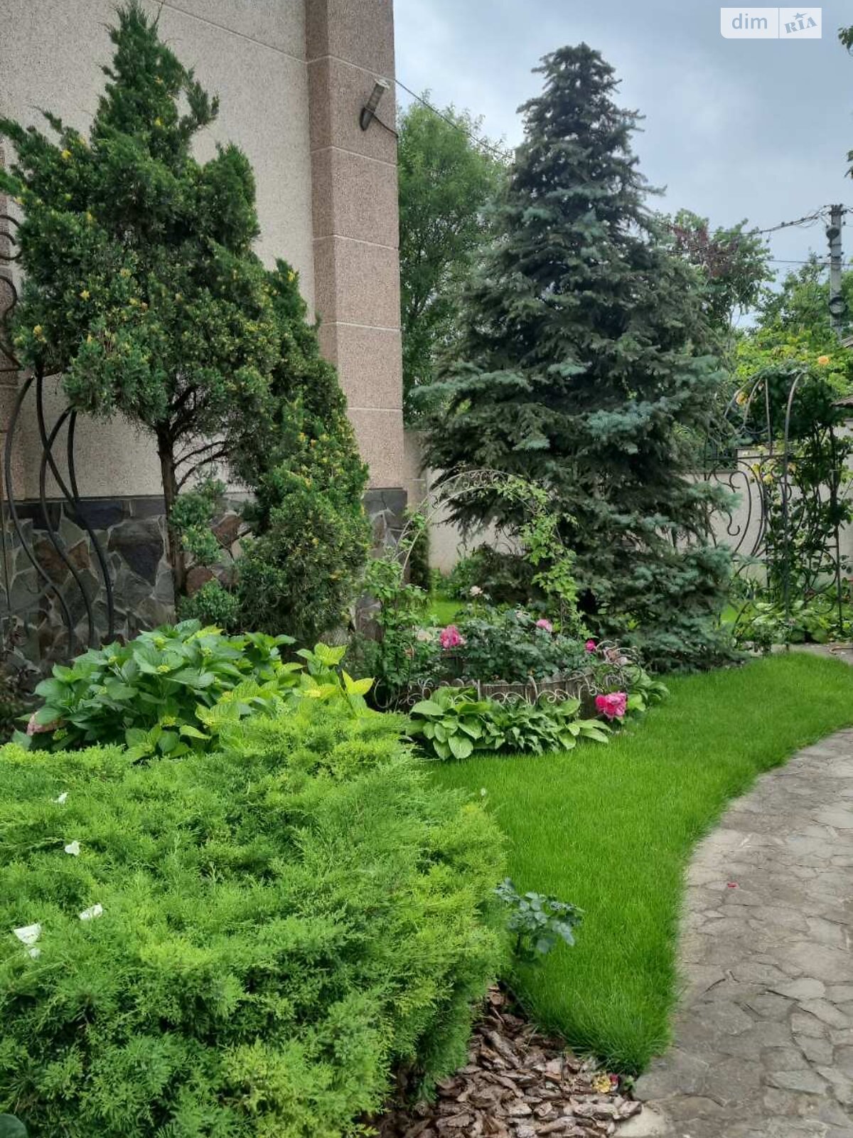 триповерховий будинок з верандою, 523 кв. м, цегла. Продаж в Одесі, район Містечко Котовського фото 1 триповерховий будинок з верандою, 523 кв. м, цегла. Продаж в Одесі, район Містечко Котовського фото 1
