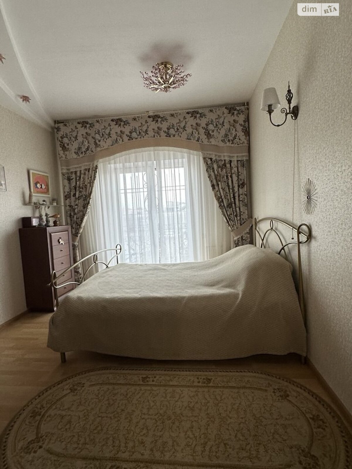 триповерховий будинок з гаражем, 282 кв. м, цегла. Продаж в Одесі, район Приморський фото 1 триповерховий будинок з гаражем, 282 кв. м, цегла. Продаж в Одесі, район Приморський фото 1
