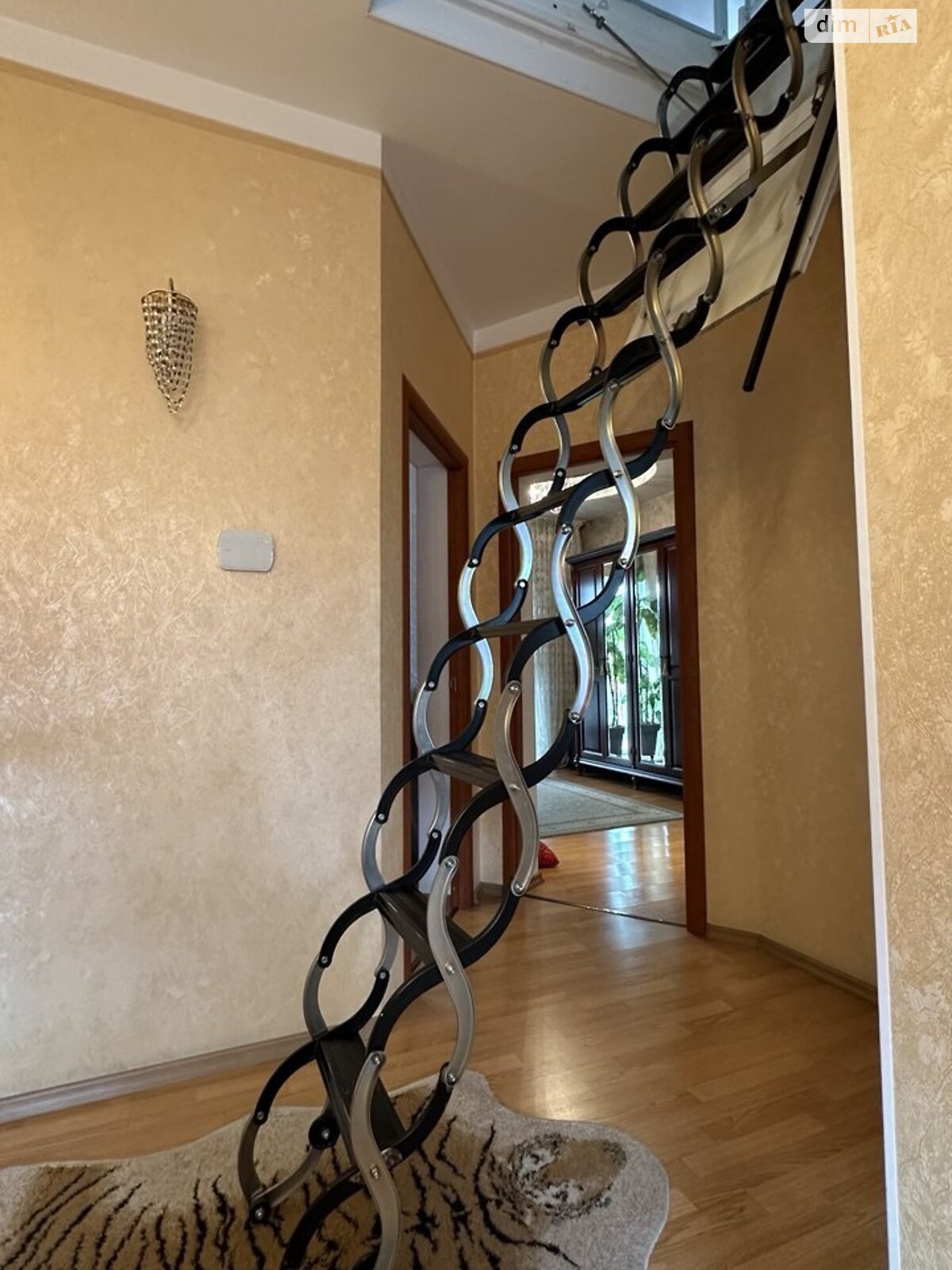 триповерховий будинок з гаражем, 282 кв. м, цегла. Продаж в Одесі, район Приморський фото 1 триповерховий будинок з гаражем, 282 кв. м, цегла. Продаж в Одесі, район Приморський фото 1