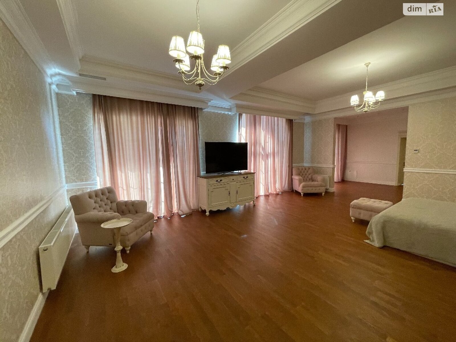 трехэтажный дом веранда, 584.7 кв. м, кирпич. Продажа в Одессе район Приморский фото 1