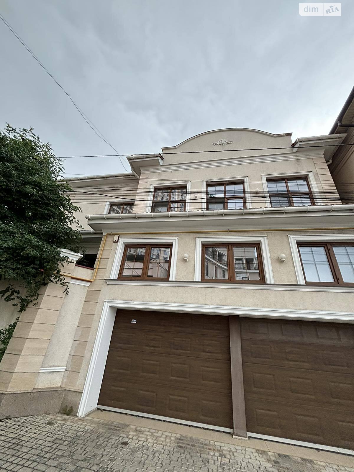 двоповерховий будинок з гаражем, 464 кв. м, цегла. Продаж в undefined, район Приморський фото 1