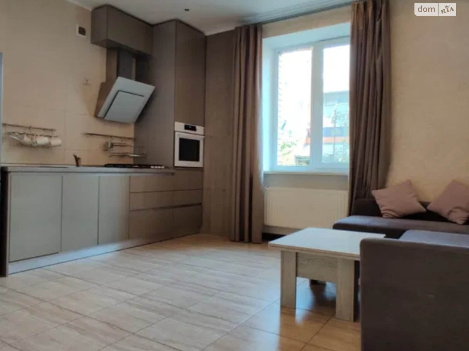 трехэтажный дом с гаражом, 145.8 кв. м, кирпич. Продажа в Одессе район Приморский фото 1 трехэтажный дом с гаражом, 145.8 кв. м, кирпич. Продажа в Одессе район Приморский фото 1