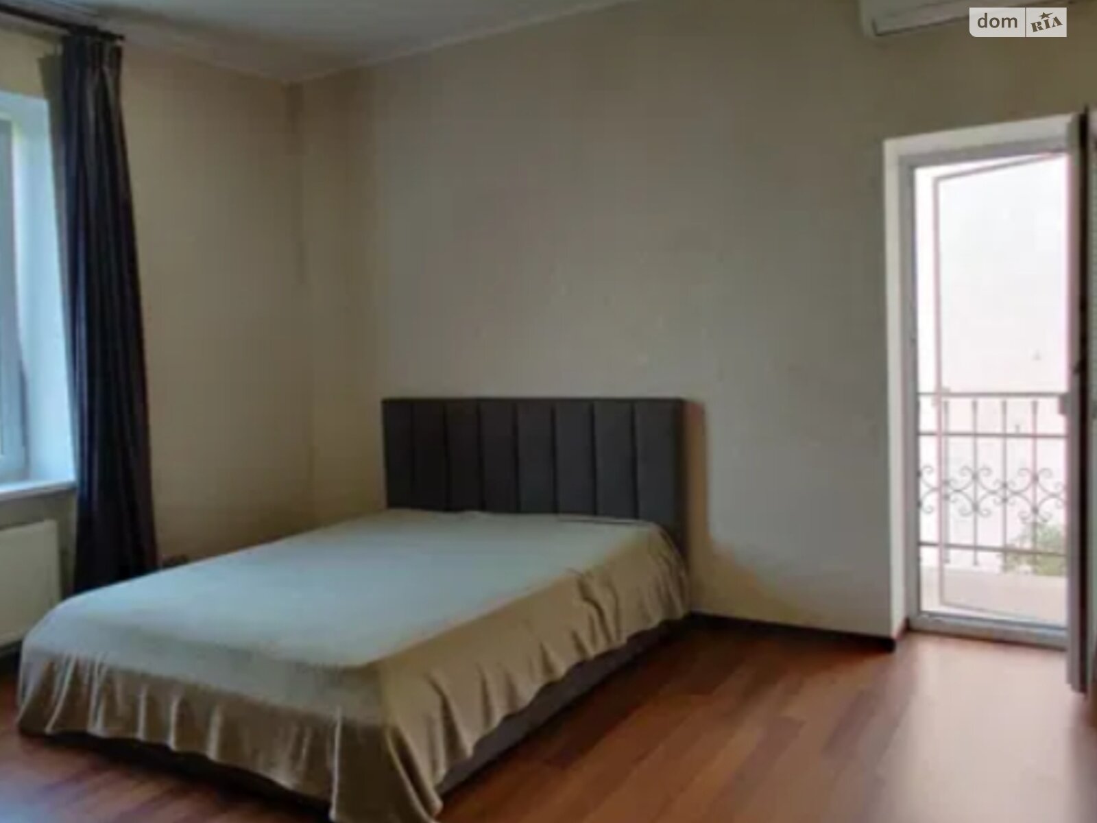 трехэтажный дом с гаражом, 145.8 кв. м, кирпич. Продажа в Одессе район Приморский фото 1 трехэтажный дом с гаражом, 145.8 кв. м, кирпич. Продажа в Одессе район Приморский фото 1
