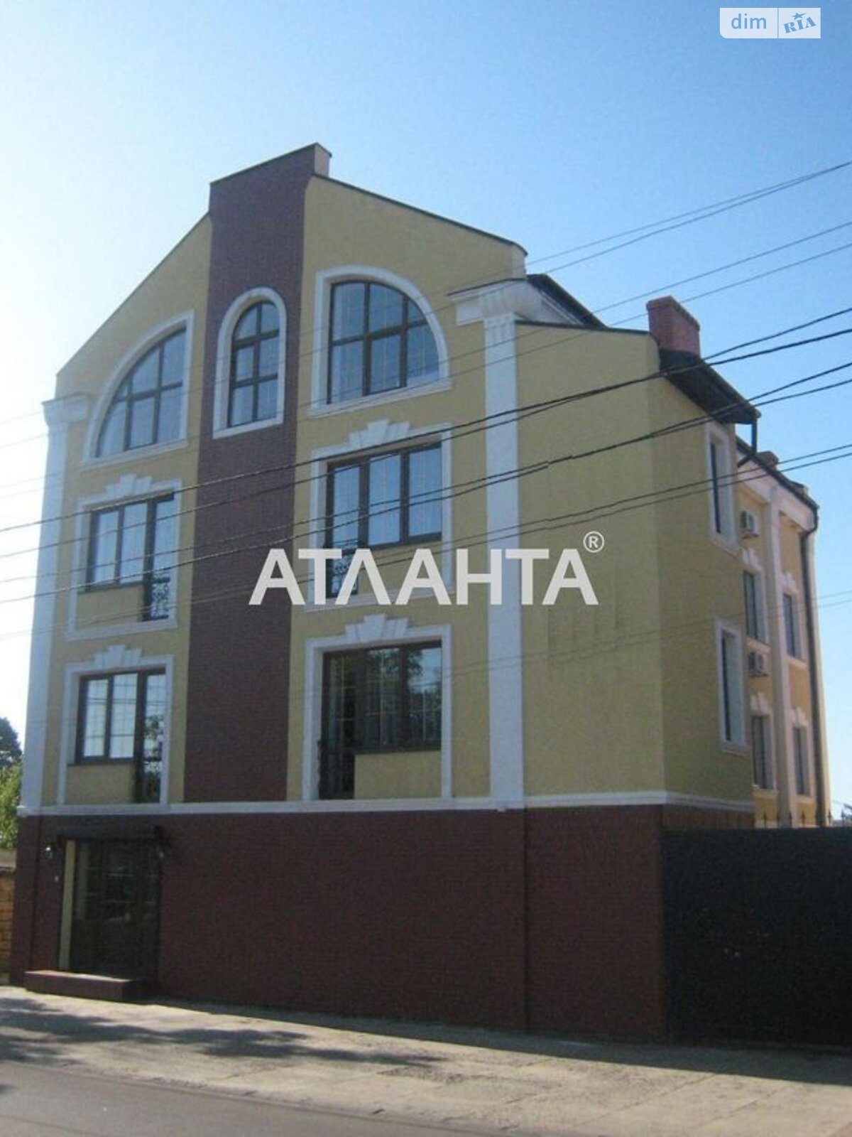 трехэтажный дом, 548 кв. м, ракушечник (ракушняк). Продажа в Одессе район Приморский фото 1