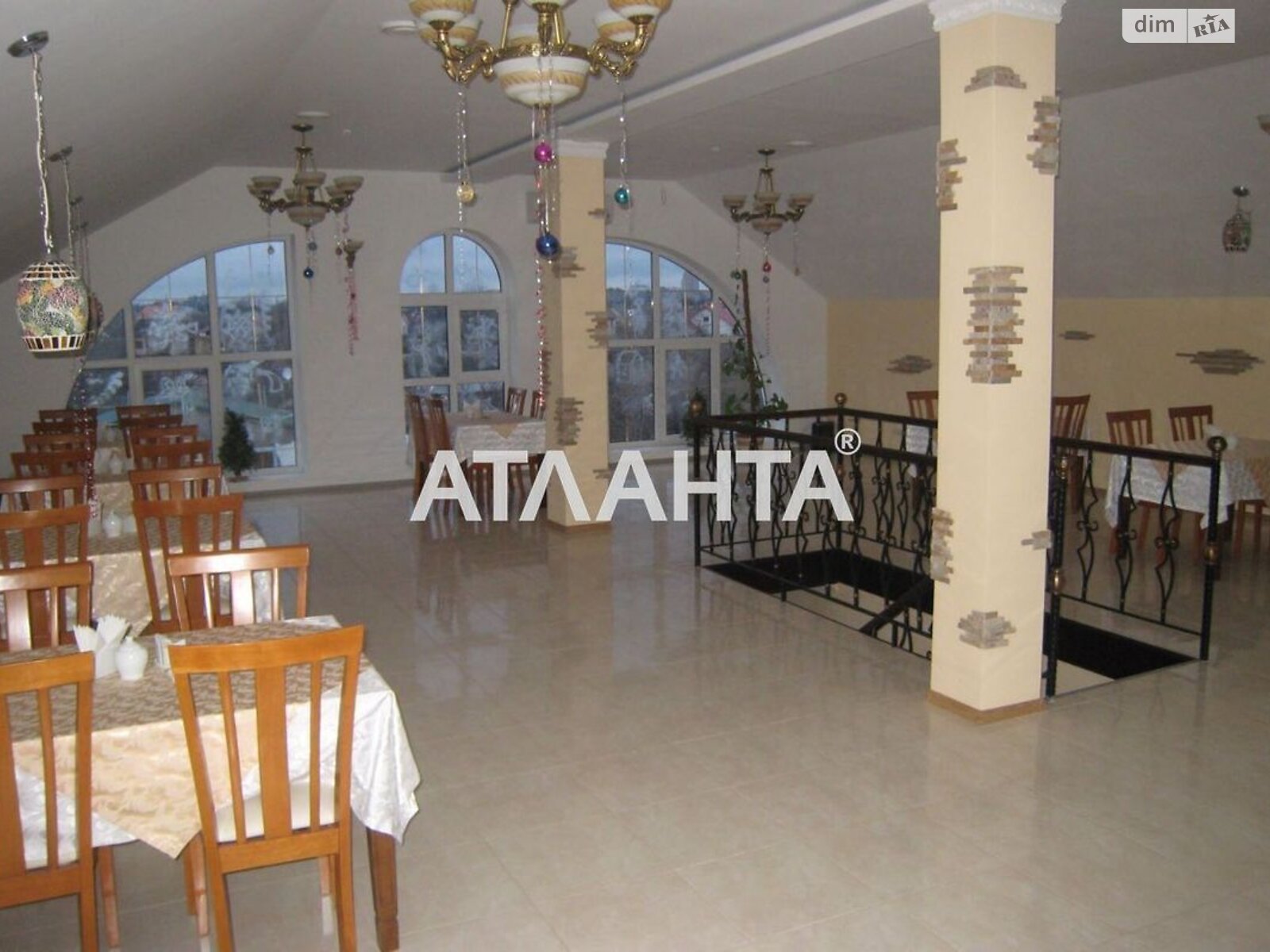 трехэтажный дом, 548 кв. м, ракушечник (ракушняк). Продажа в Одессе район Приморский фото 1