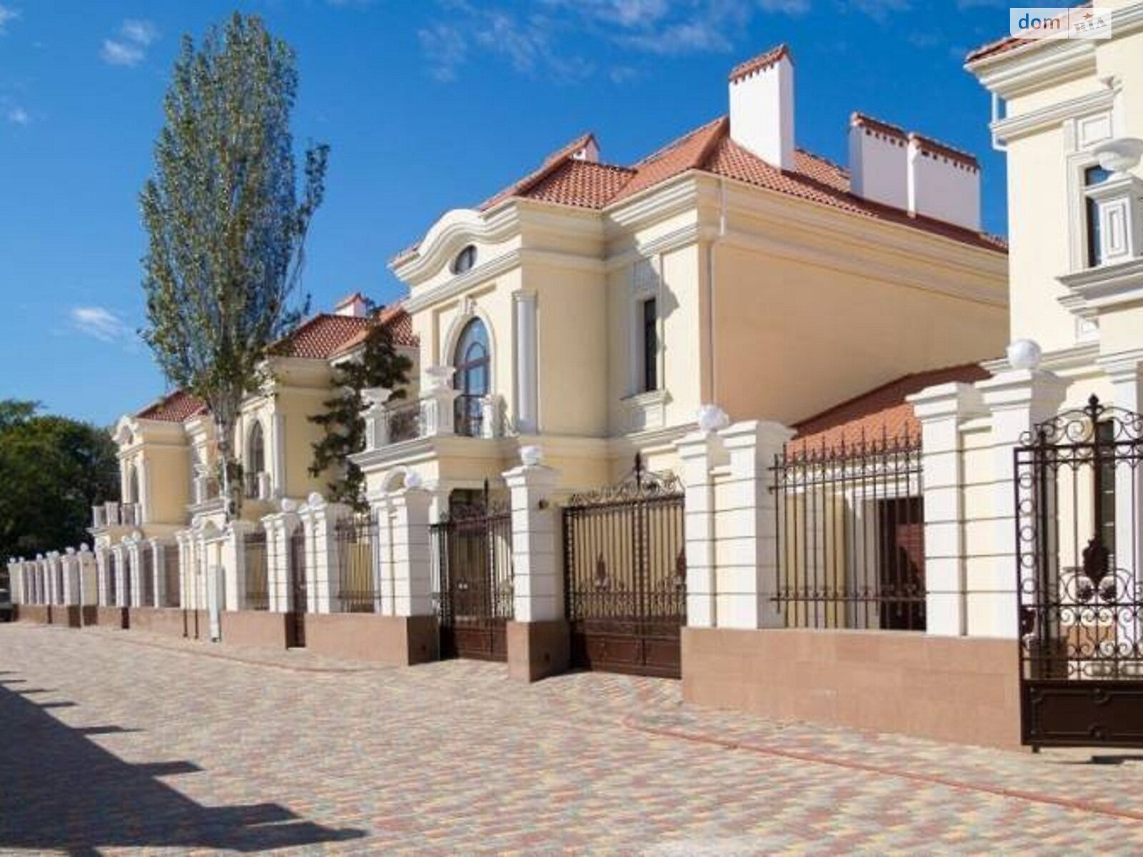 триповерховий будинок, 584 кв. м, кирпич. Продаж в Одесі, район Приморський фото 1