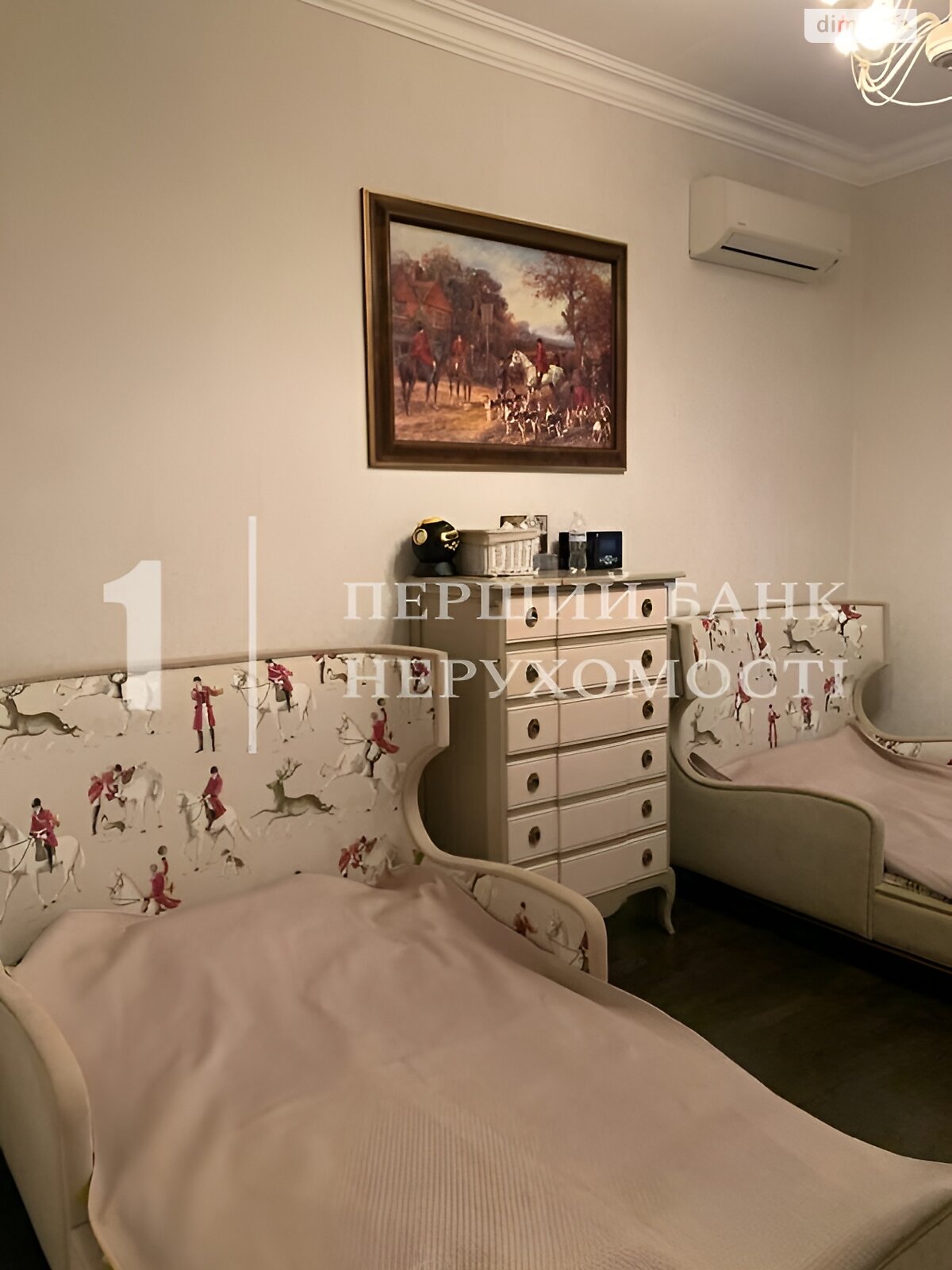 трехэтажный дом с ремонтом, 425 кв. м, кирпич. Продажа в Одессе район Приморский фото 1 трехэтажный дом с ремонтом, 425 кв. м, кирпич. Продажа в Одессе район Приморский фото 1