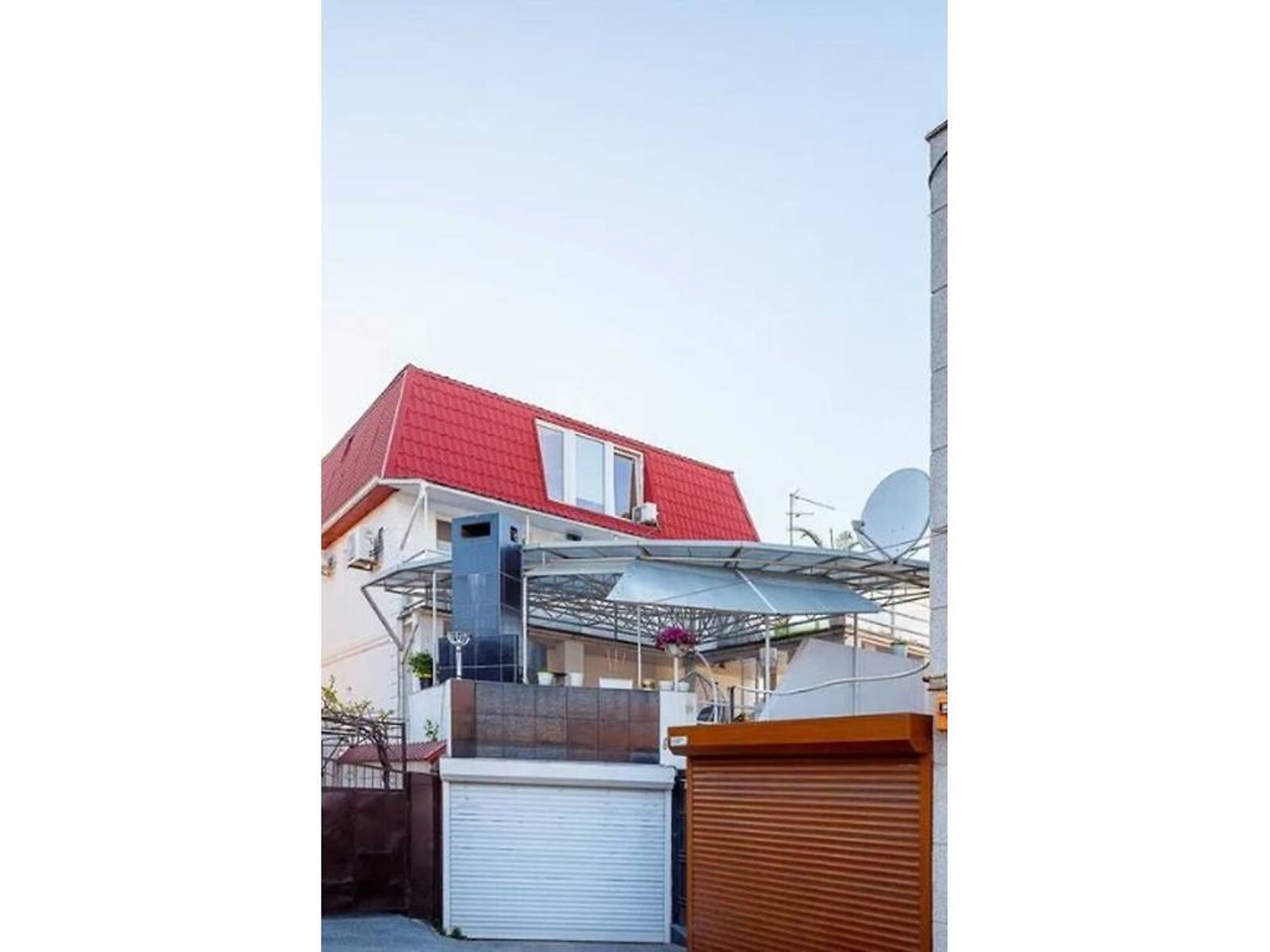 трехэтажный дом, 300 кв. м, ракушечник (ракушняк). Продажа в Одессе район Приморский фото 1