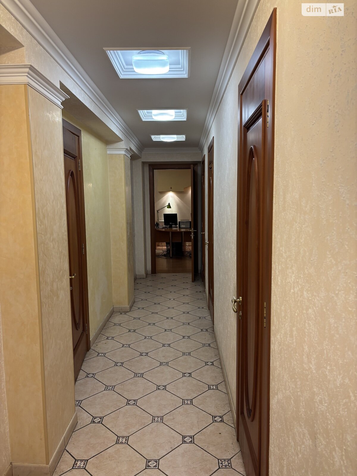 двухэтажный дом, 315 кв. м, кирпич. Продажа в Одессе район Приморский фото 1 двухэтажный дом, 315 кв. м, кирпич. Продажа в Одессе район Приморский фото 1