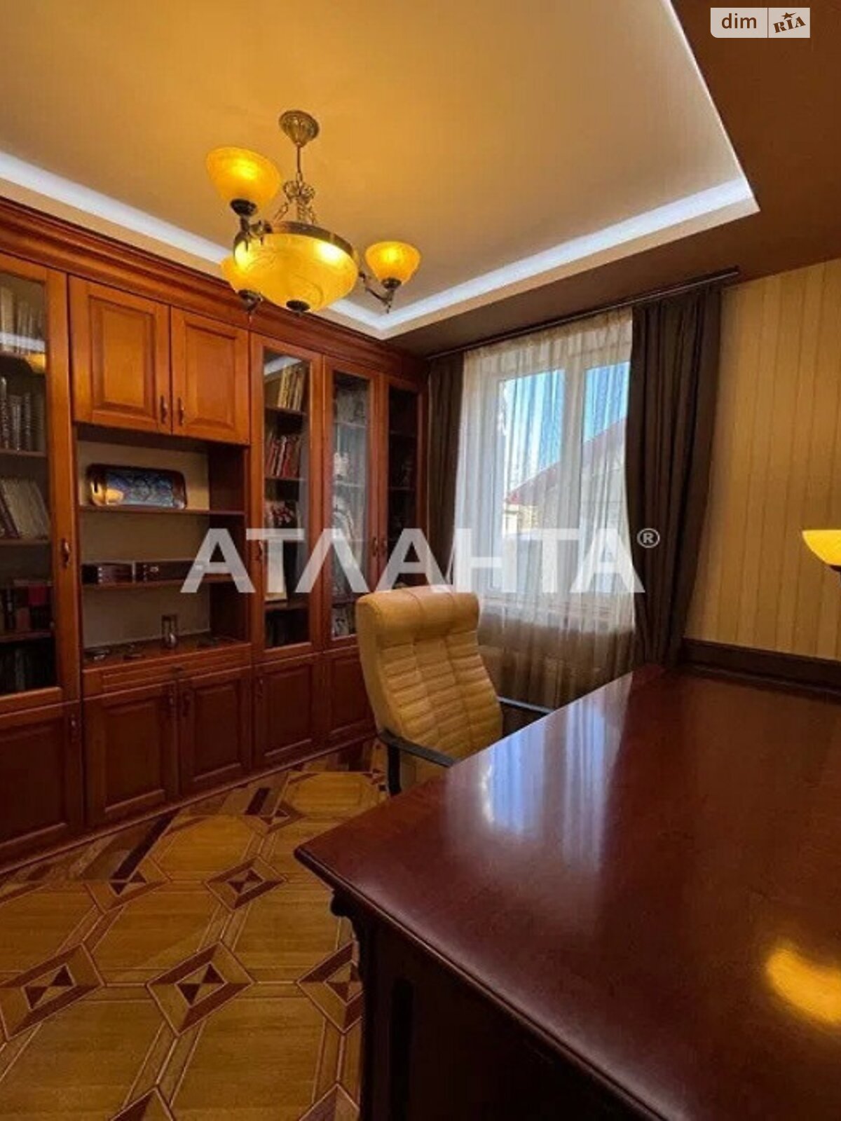триповерховий будинок з гаражем, 222.5 кв. м, ракушняк. Продаж в Одесі, район Приморський фото 1 триповерховий будинок з гаражем, 222.5 кв. м, ракушняк. Продаж в Одесі, район Приморський фото 1